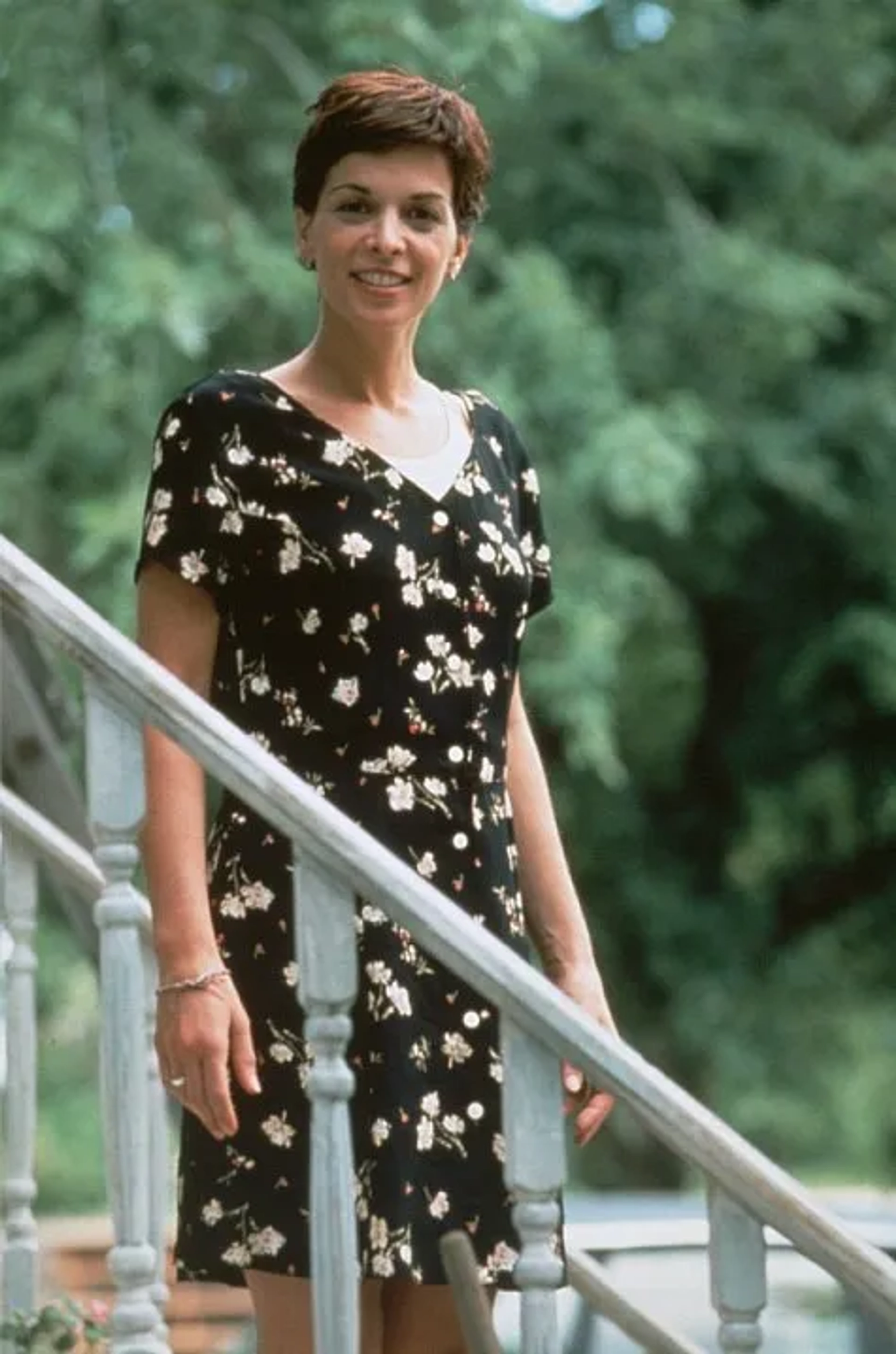 Annabella Sciorra in The Cure (1995)