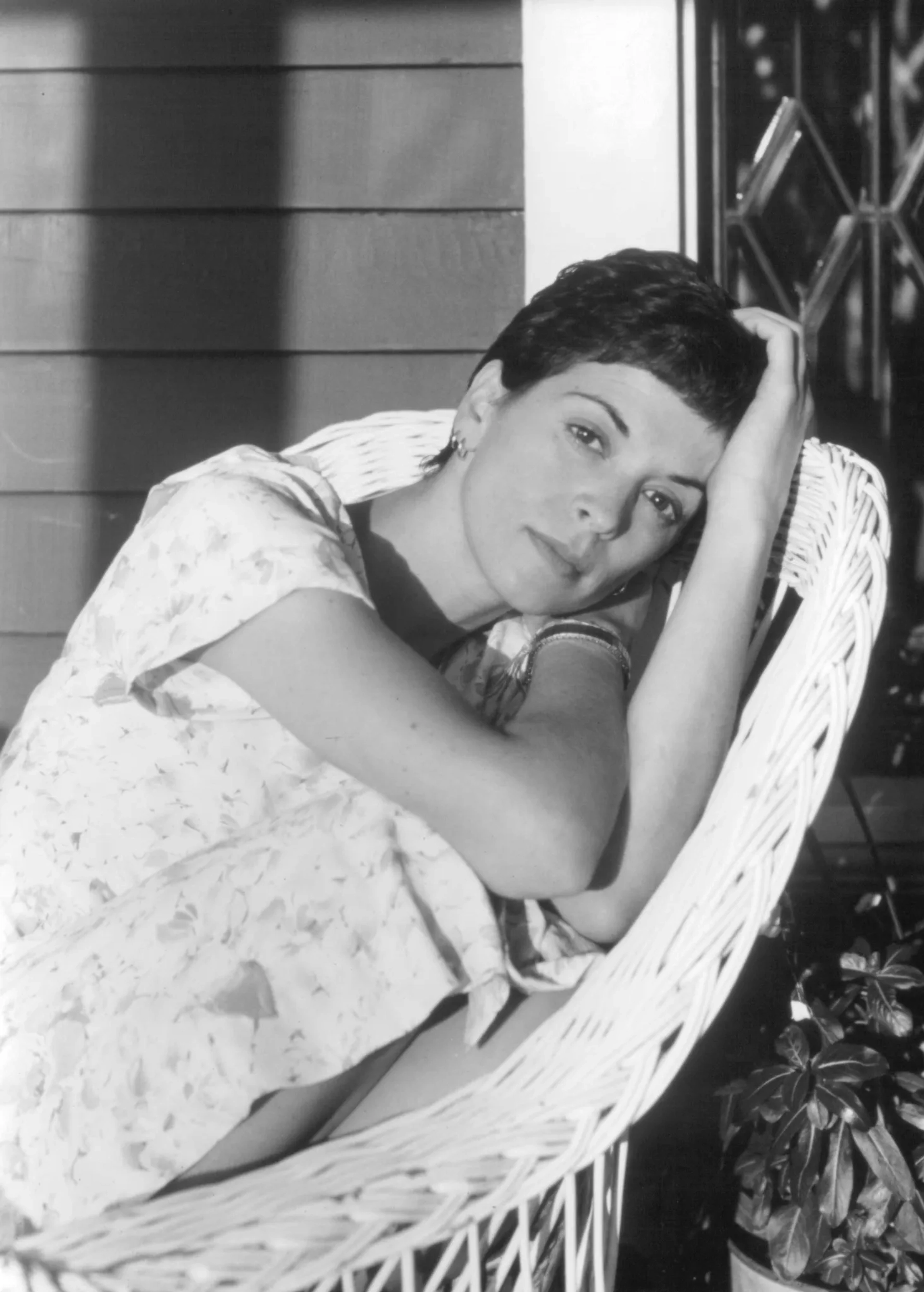 Annabella Sciorra in The Cure (1995)