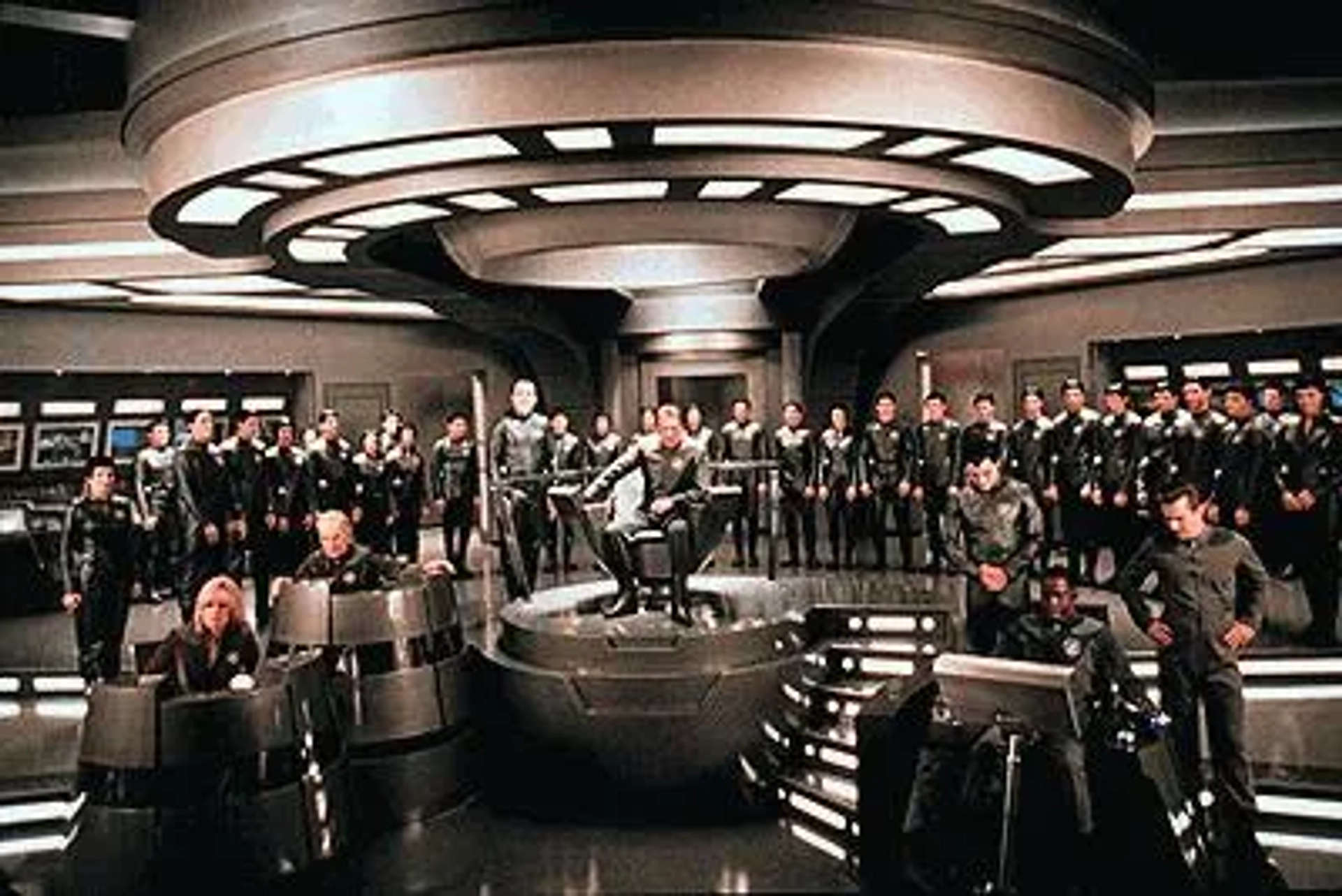 Thermians on the bridge as the ship leaves spacedock
