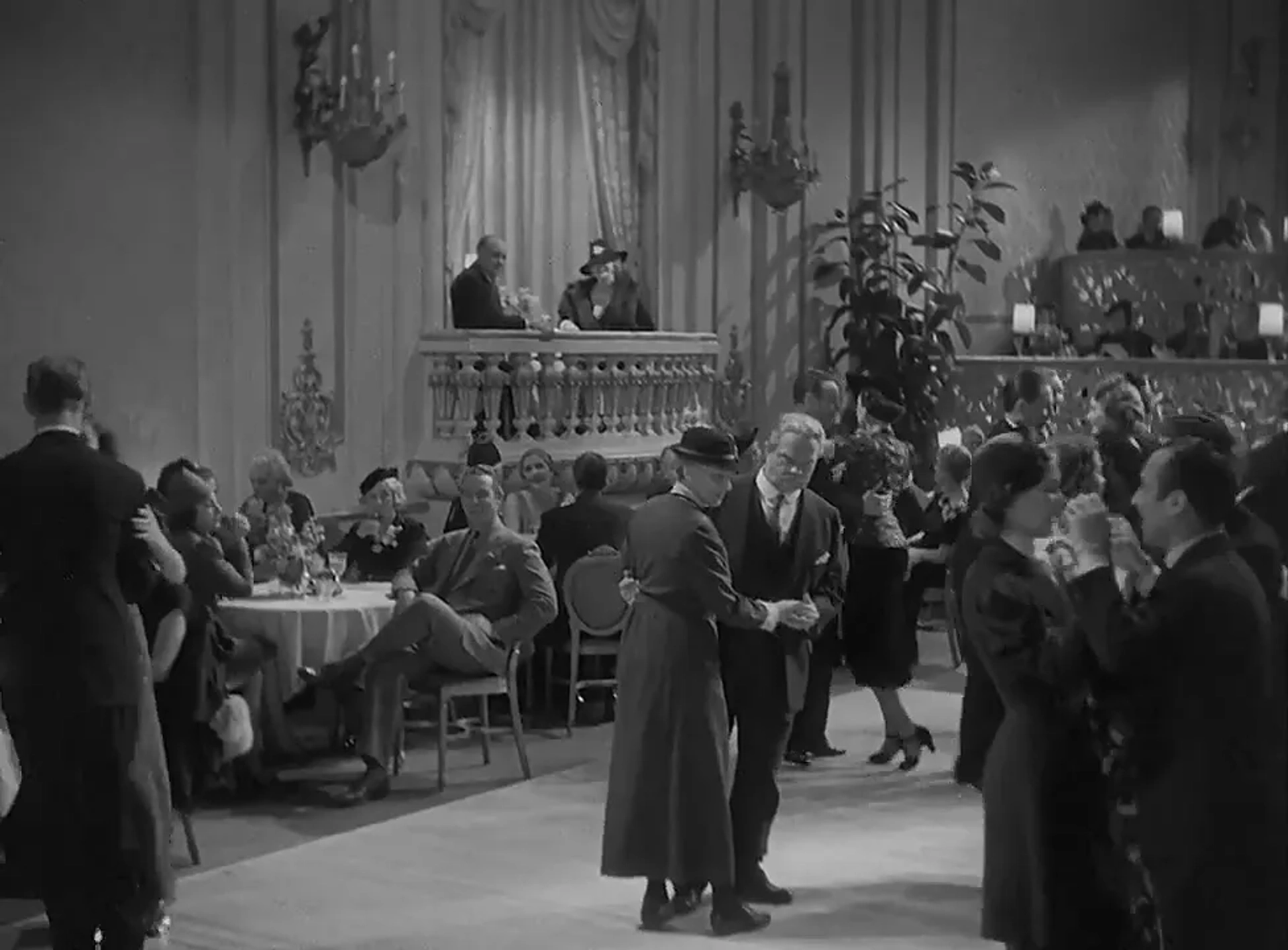 Beulah Bondi and Victor Moore in Make Way for Tomorrow (1937)
