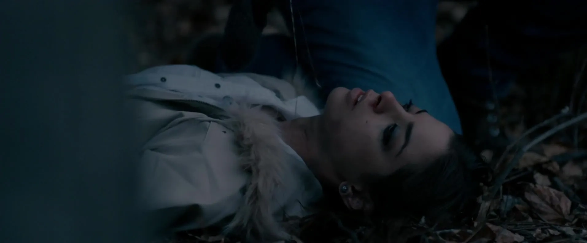 Gia Mantegna in The Frozen Ground (2013)