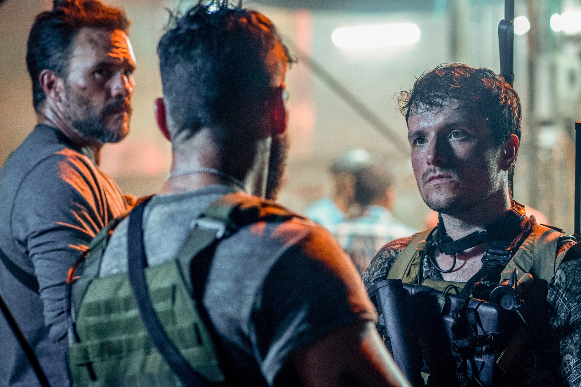 Frank Grillo, Juan Pablo Raba, and Josh Hutcherson in Long Gone Heroes (2024)