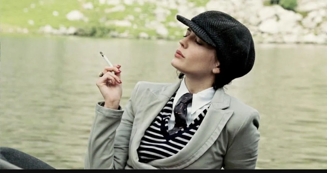 فیلم کراکز (Cracks 2009)