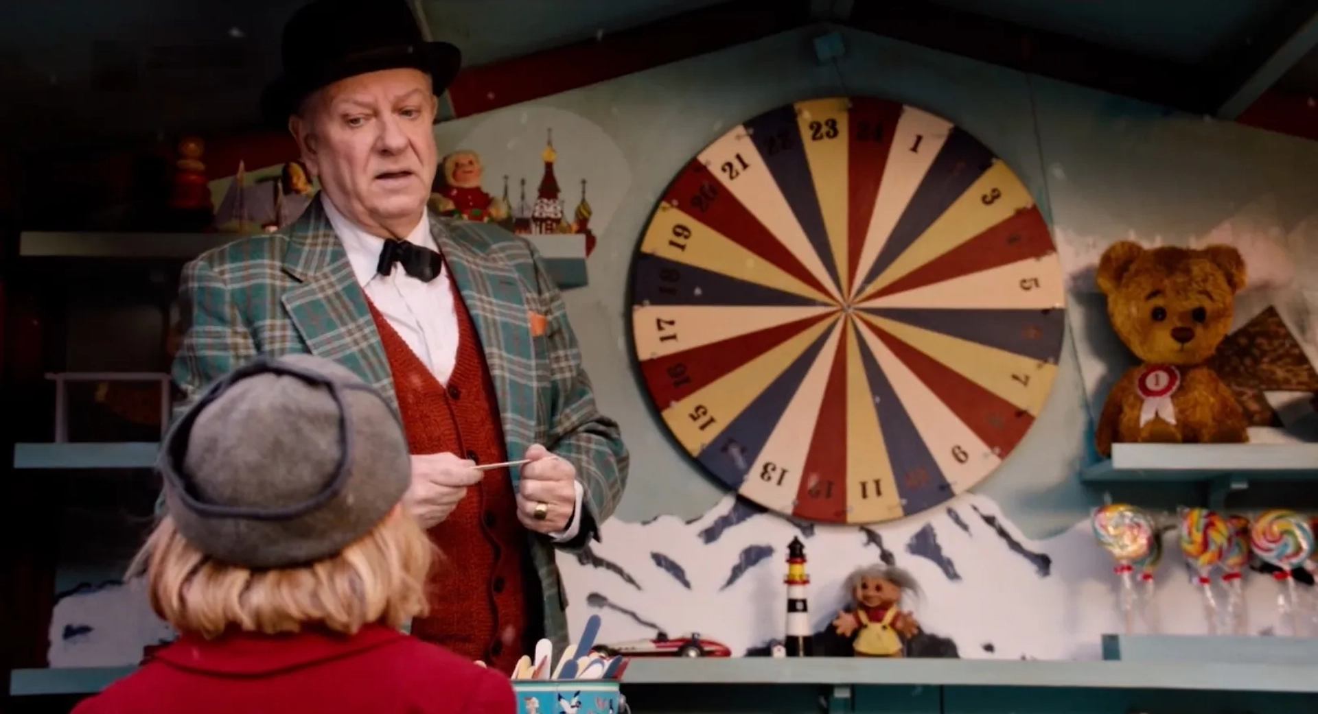 Morten Rudå and Marte Klerck-Nilssen in Teddy's Christmas (2022)