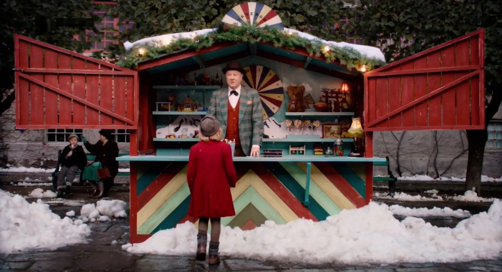 Morten Rudå and Marte Klerck-Nilssen in Teddy's Christmas (2022)