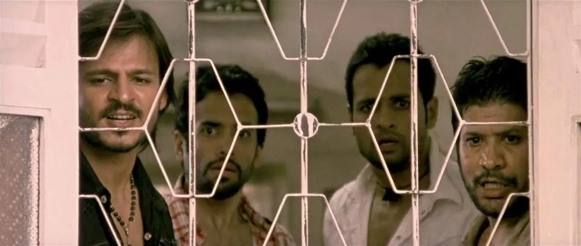 Tusshar Kapoor, Aditya Lakhia, Vivek Oberoi, and Rohit Roy in Shootout at Lokhandwala (2007)