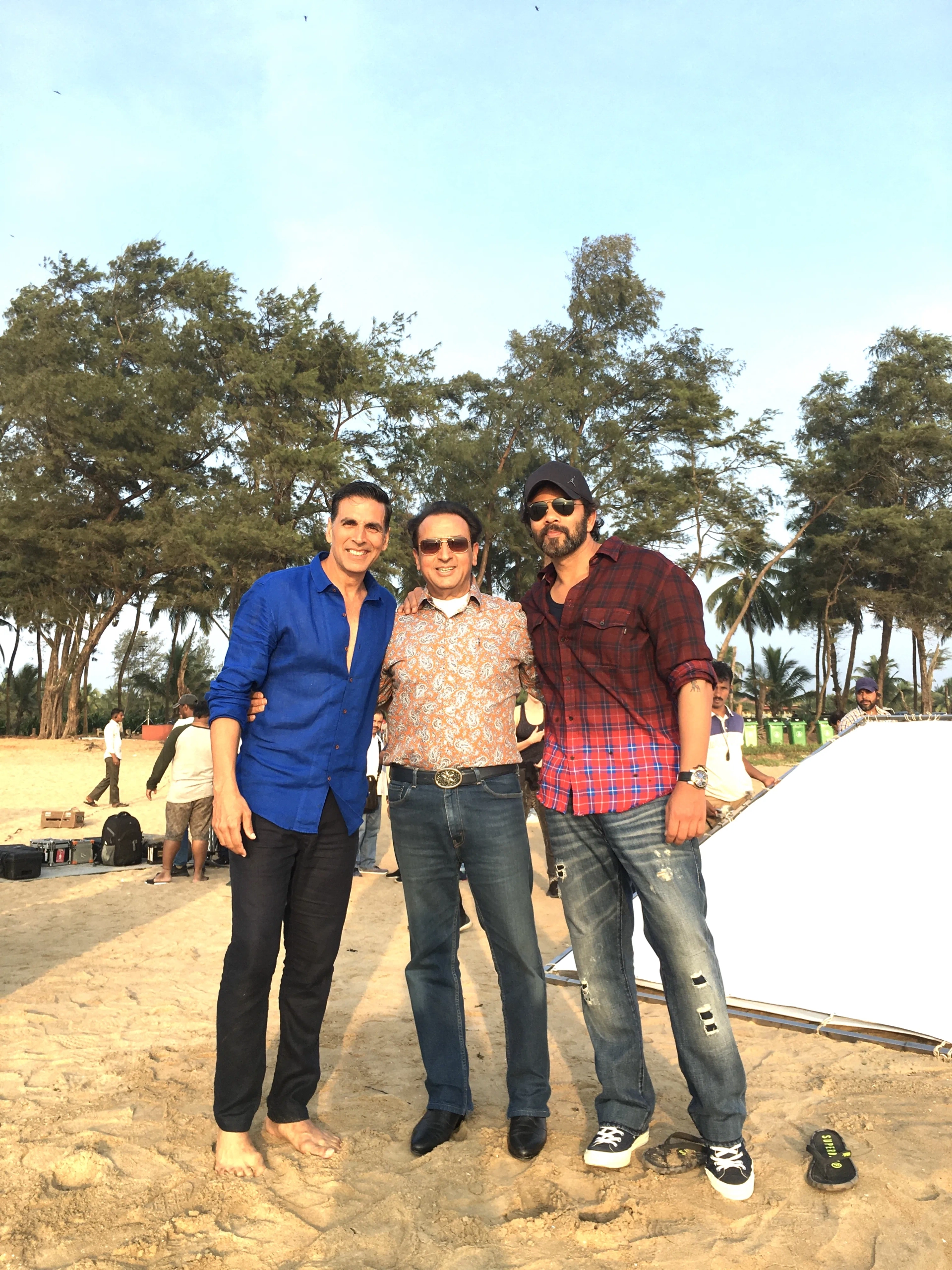 Gulshan Grover, Akshay Kumar, and Rohit Shetty in Sooryavanshi (2021)