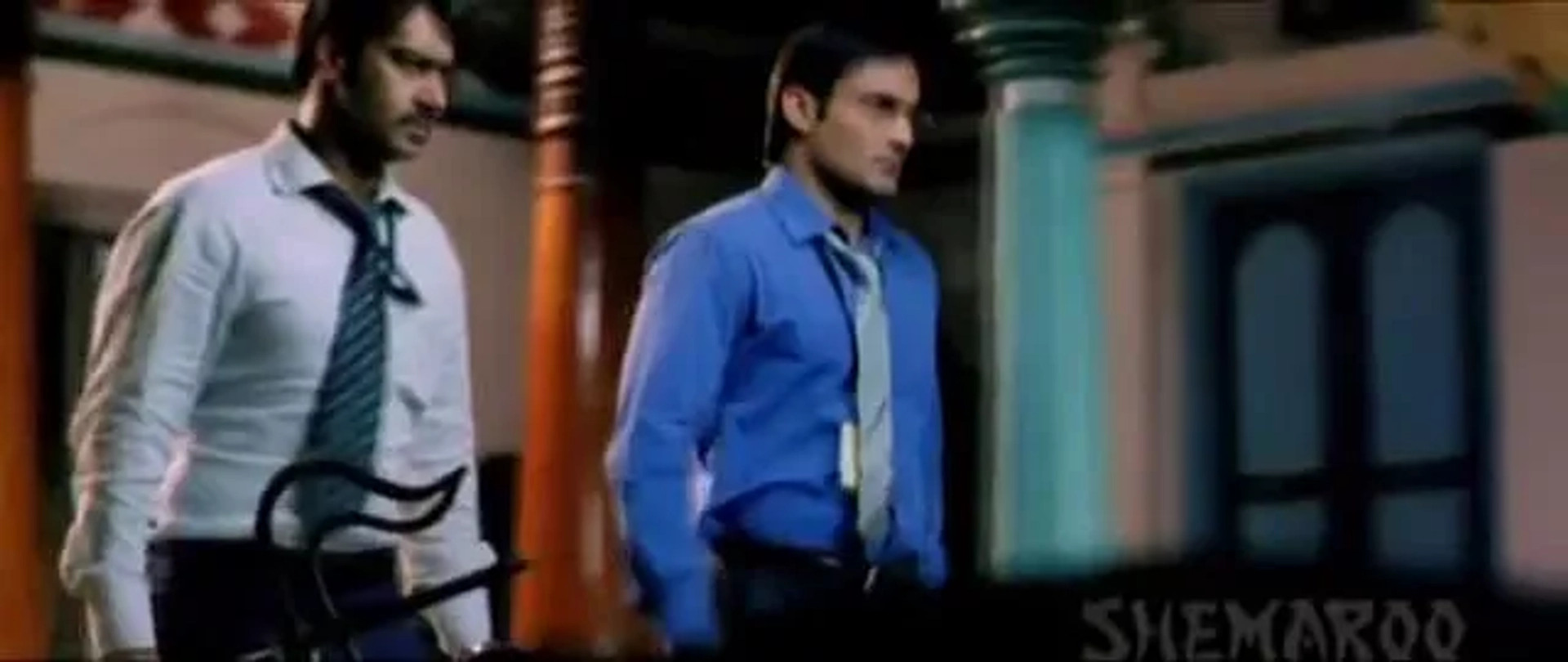 Ajay Devgn and Akshaye Khanna in Aakrosh (2010)