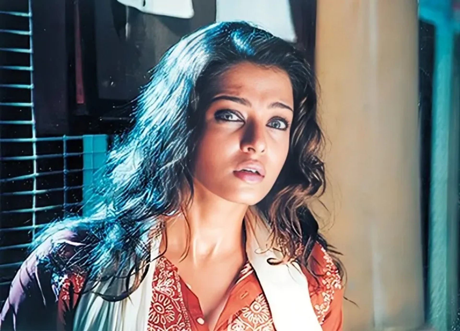 Aishwarya Rai Bachchan in Khakee (2004)