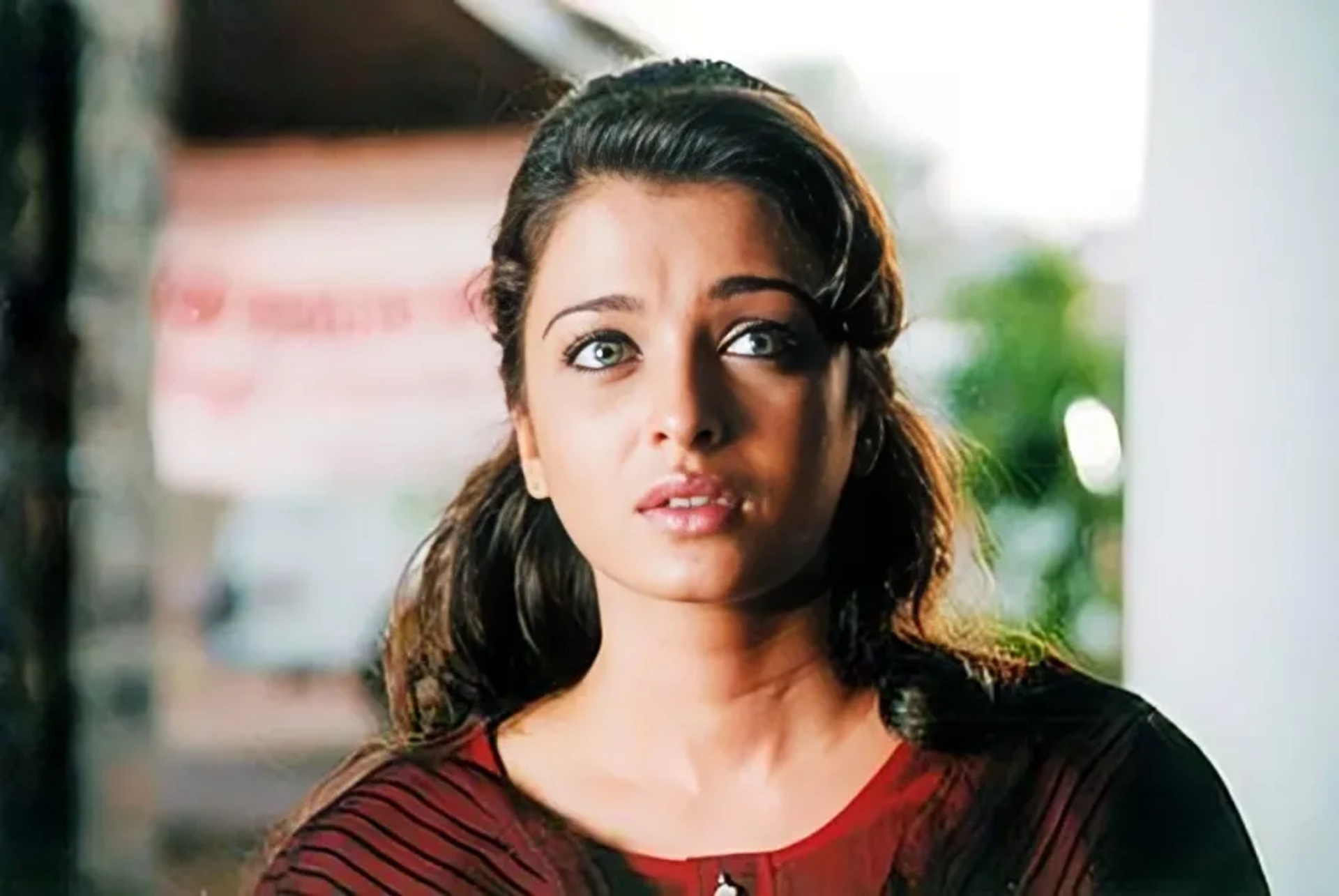 Aishwarya Rai Bachchan in Khakee (2004)