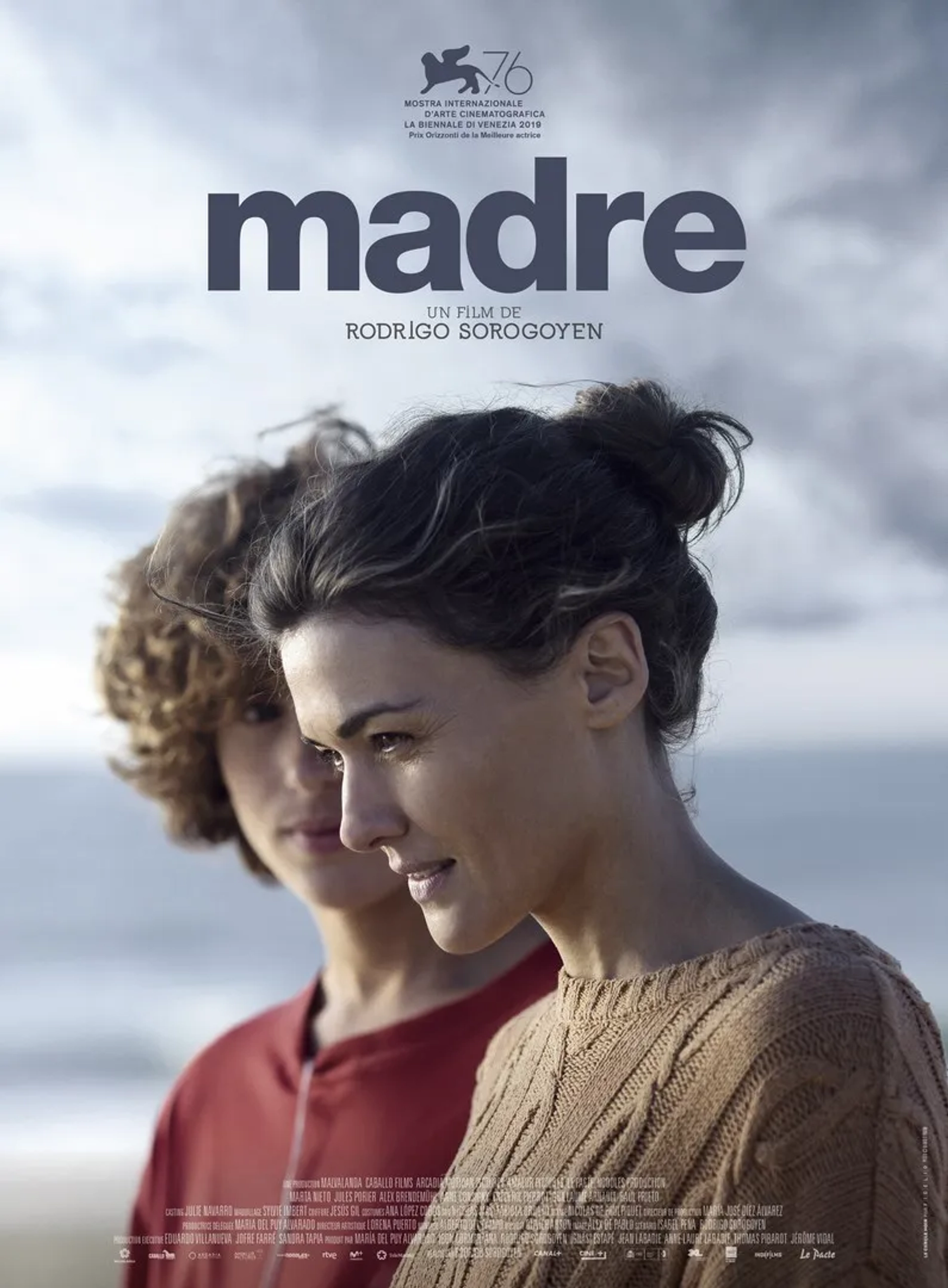 Marta Nieto and Jules Porier in Mother (2019)
