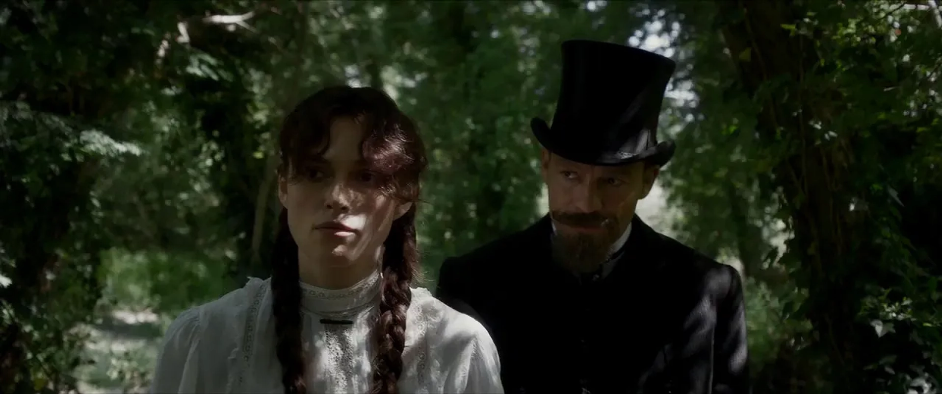 Keira Knightley and Dominic West in Colette (2018)