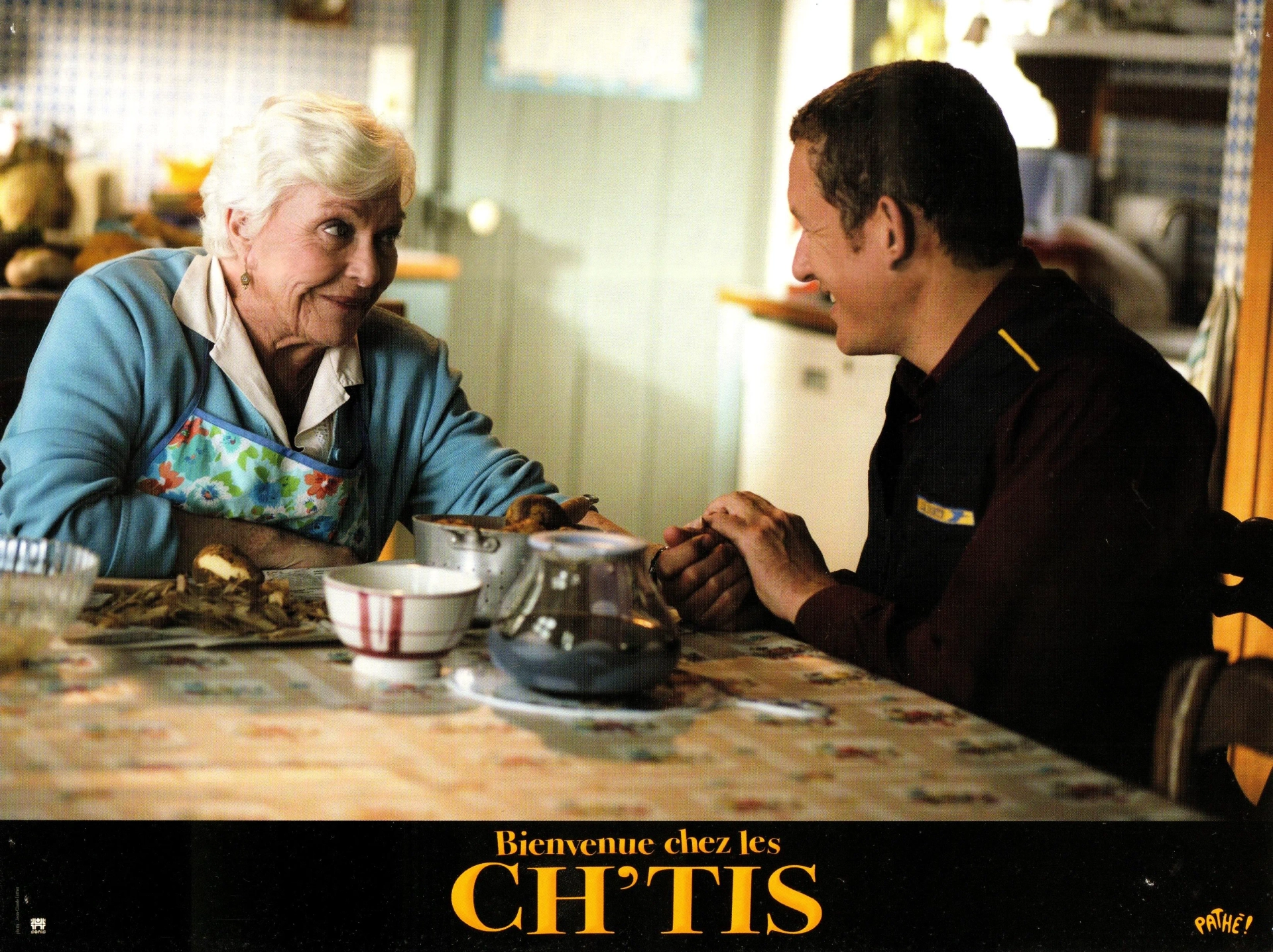 Dany Boon in Welcome to the Sticks (2008)