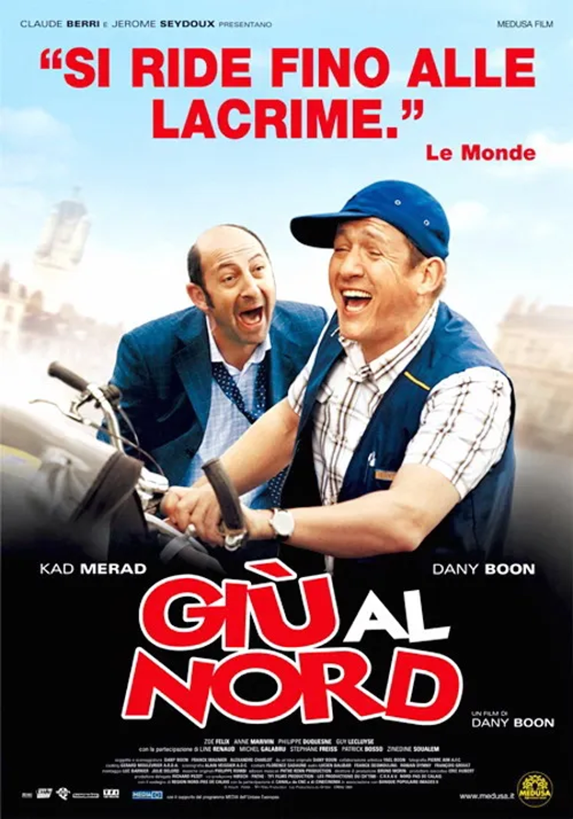 Dany Boon and Kad Merad in Welcome to the Sticks (2008)