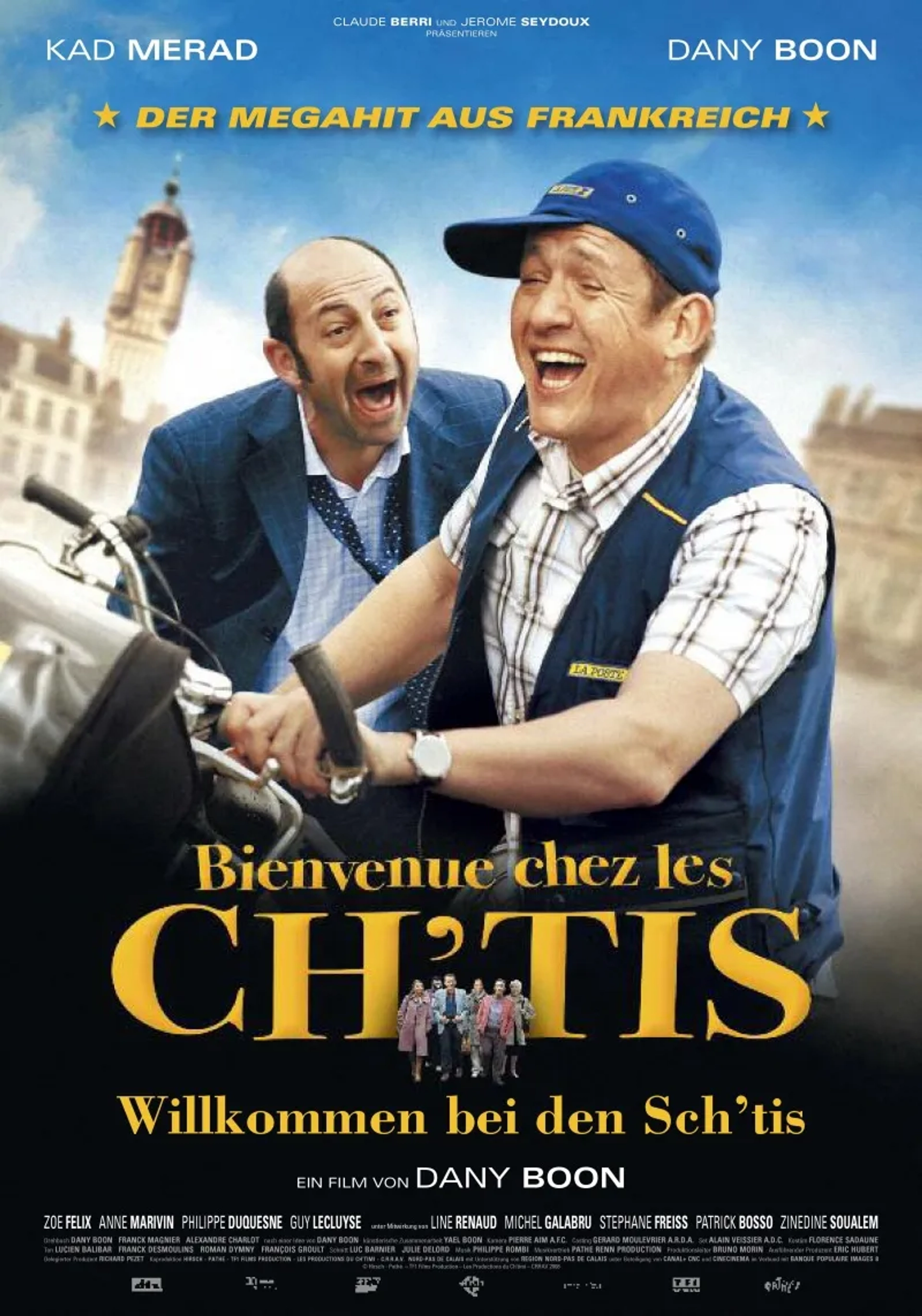 Dany Boon and Kad Merad in Welcome to the Sticks (2008)