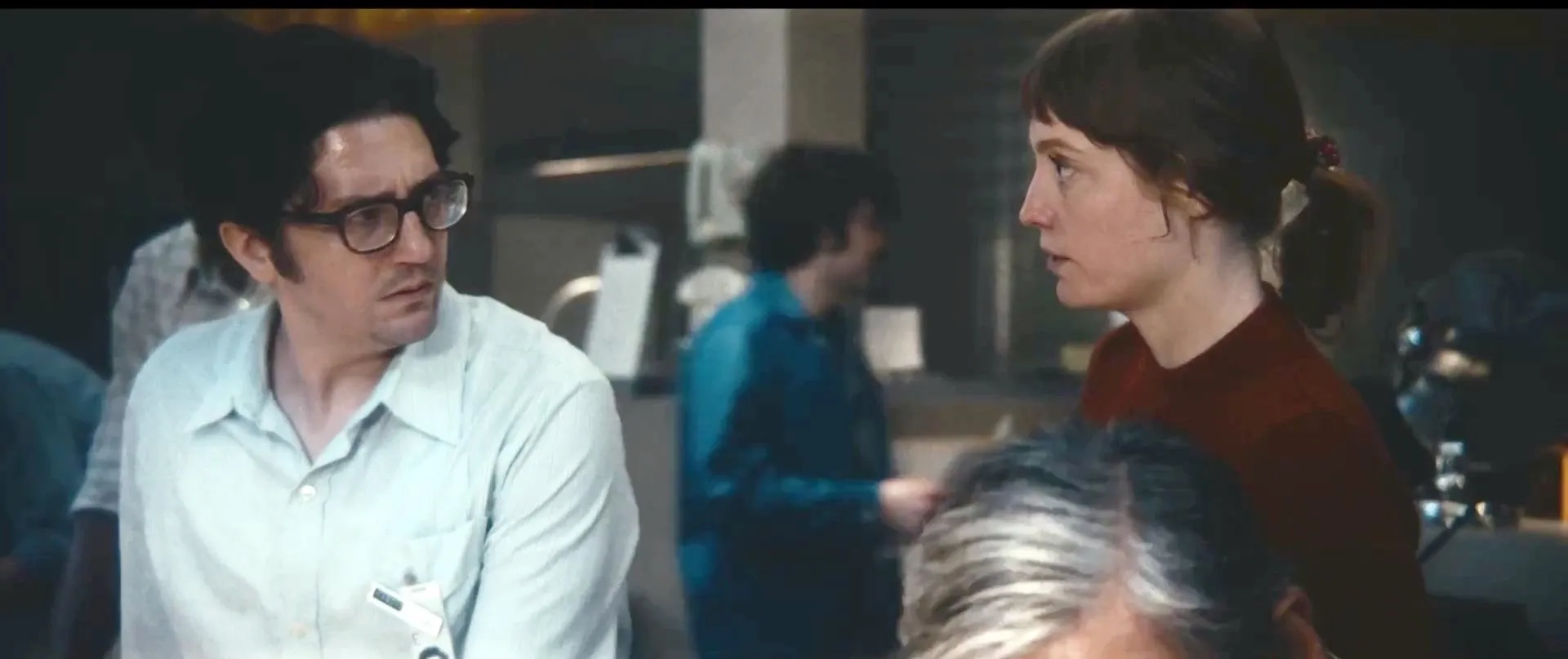 John Magaro and Leonie Benesch in September 5 (2024)