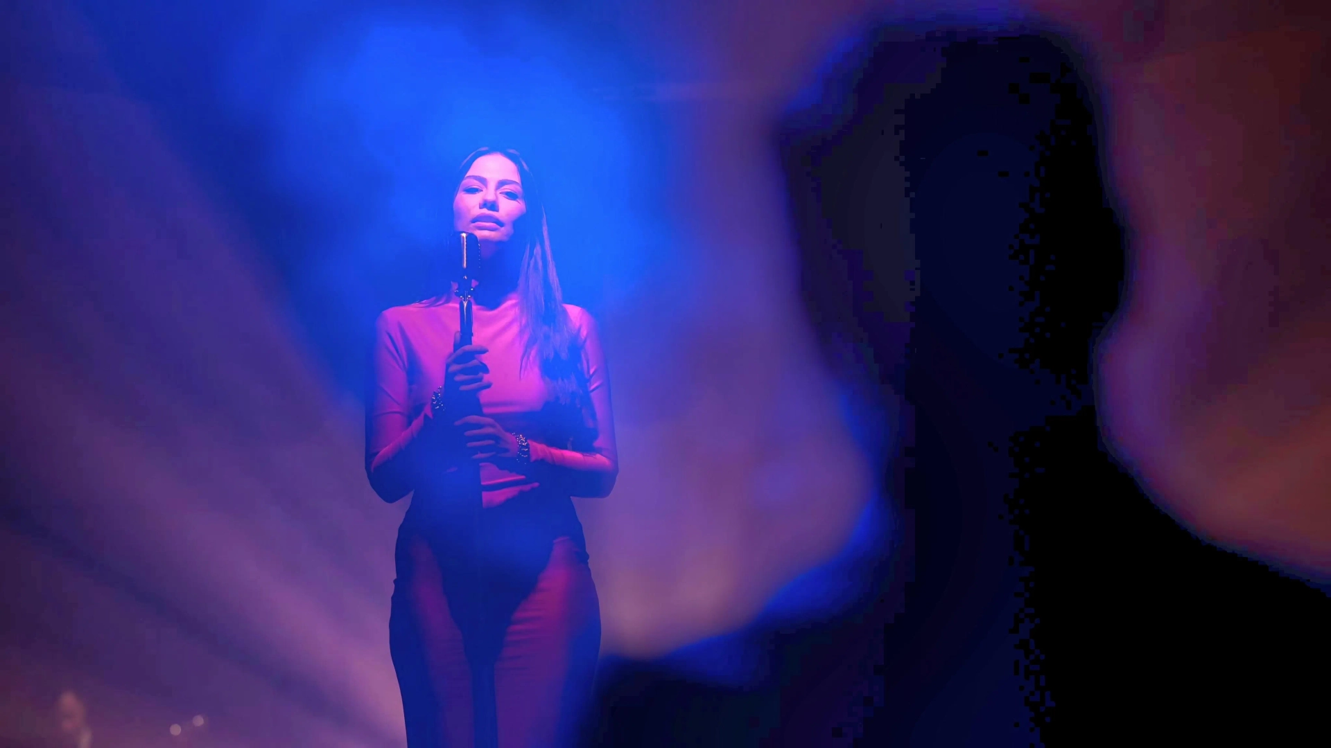 Demet Özdemir in Esref Rüya (2025)
