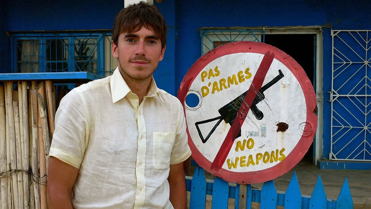 مستند استوا	(Equator 2006)