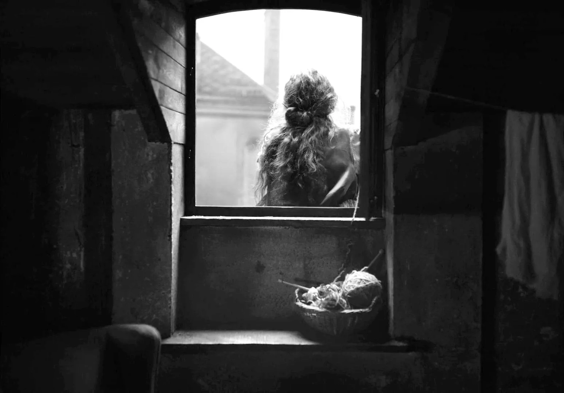 Vic Carmen Sonne in The Girl with the Needle (2024)