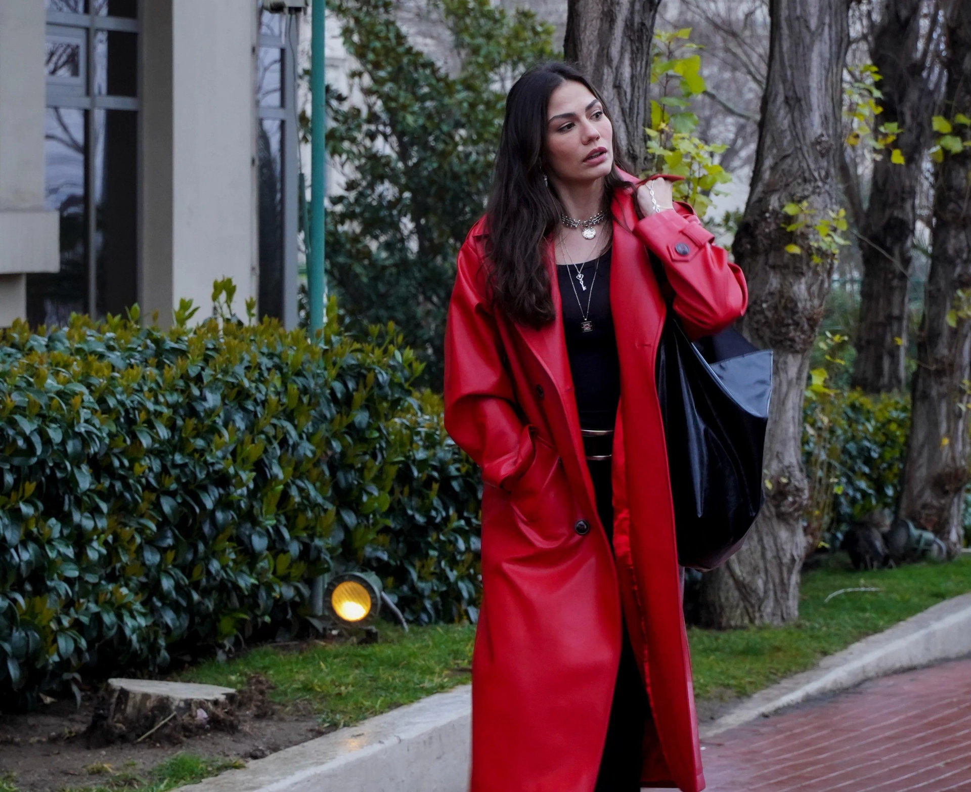Demet Özdemir in Esref Rüya (2025)