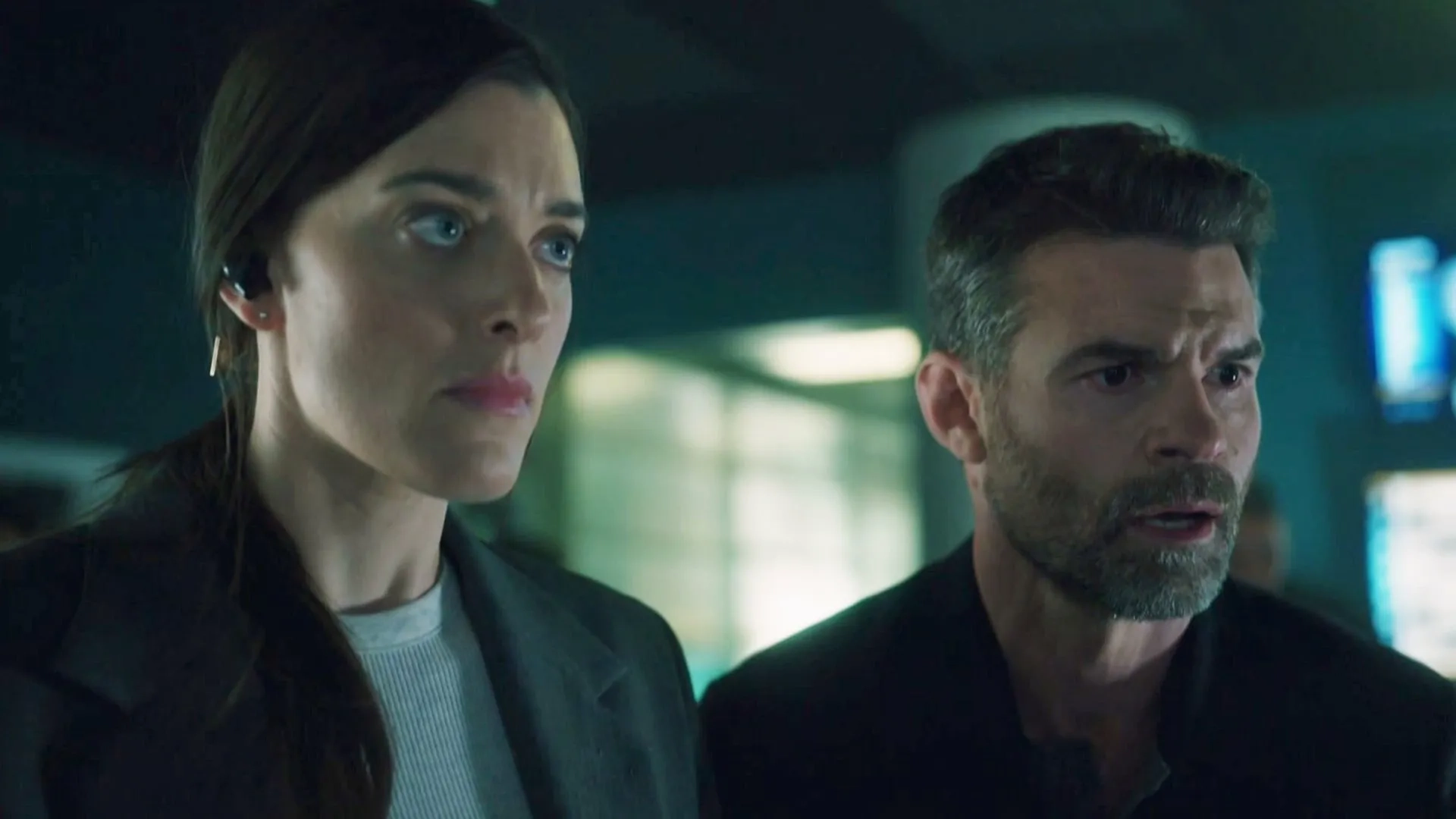 Daniel Gillies and Dolly Lewis in Sight Unseen (2024)