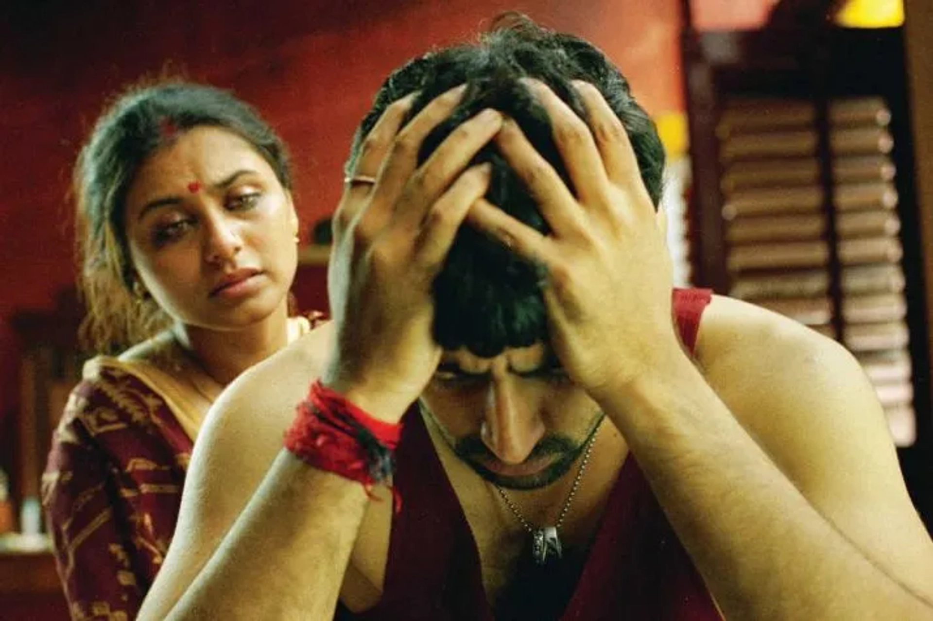 Abhishek Bachchan and Rani Mukerji in Yuva (2004)