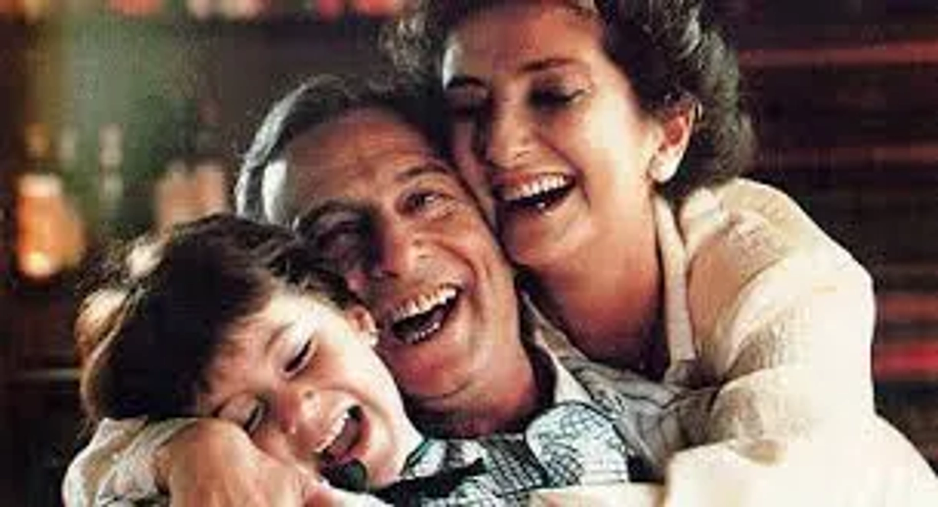 فیلم گزارش رسمی (The Official Story 1985)