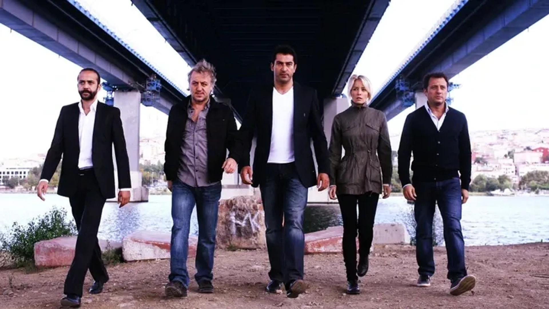دانلود سریال ایزل (Ezel 2009)