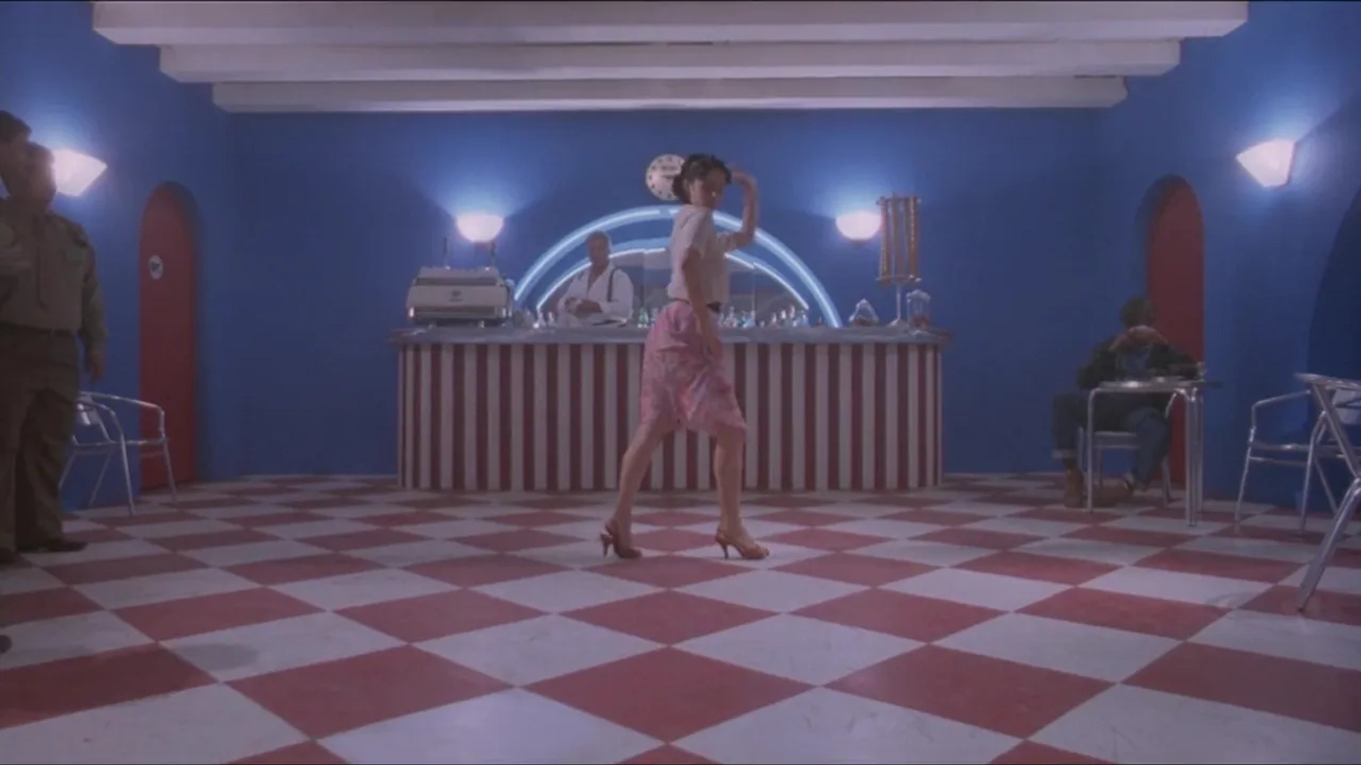 Anna Ammirati in Frivolous Lola (1998)