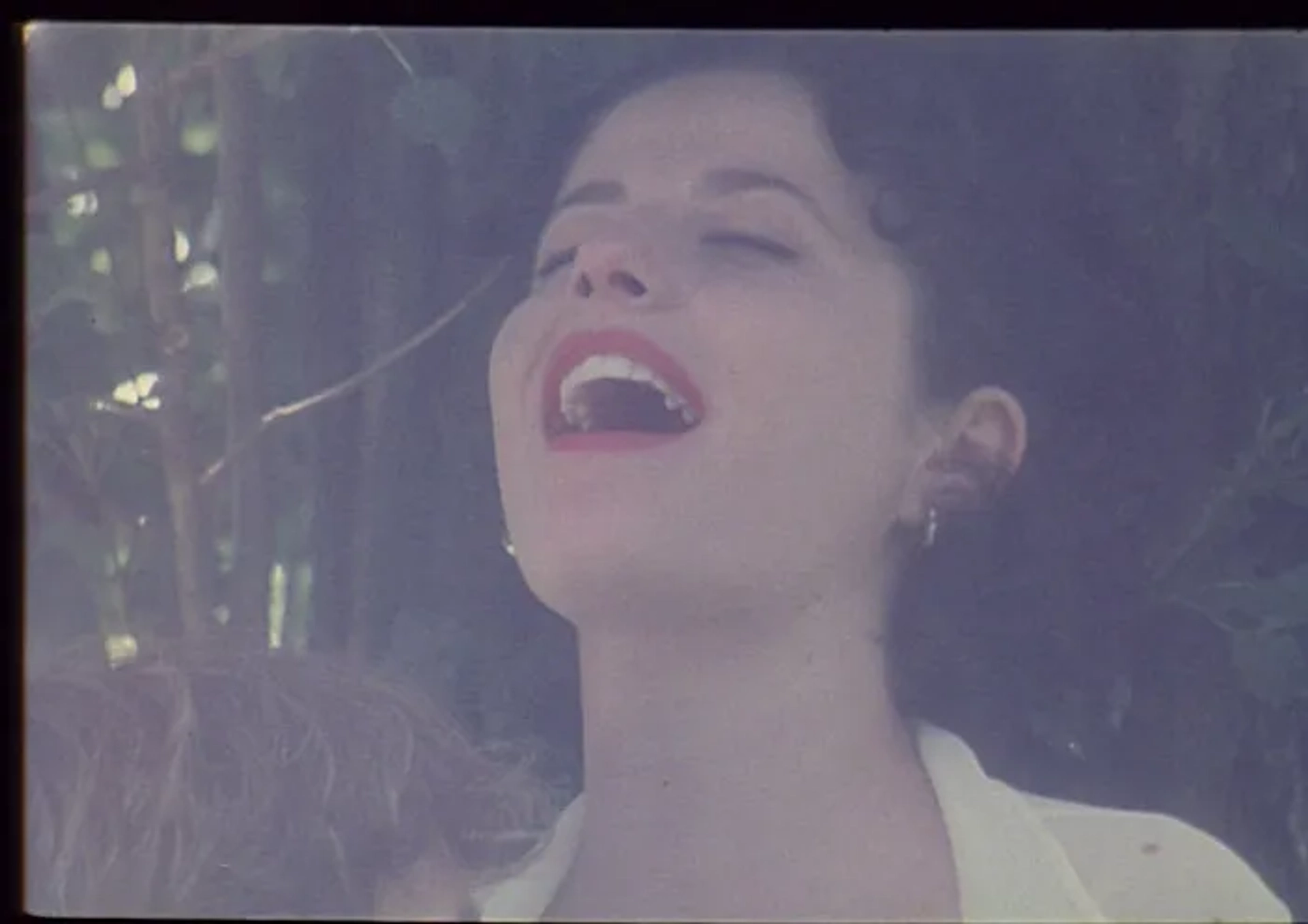 Anna Ammirati in Frivolous Lola (1998)