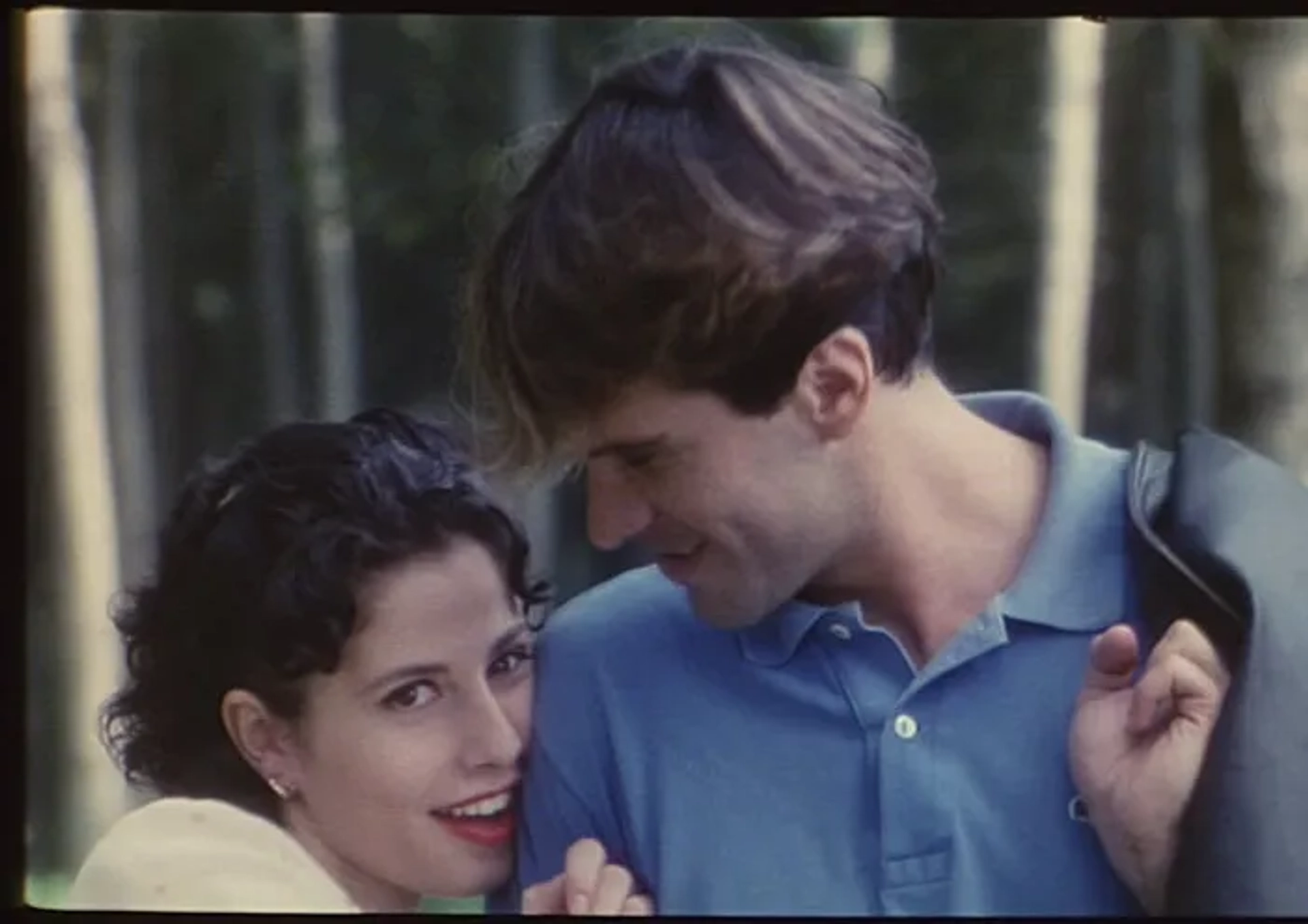 Anna Ammirati and Max Parodi in Frivolous Lola (1998)