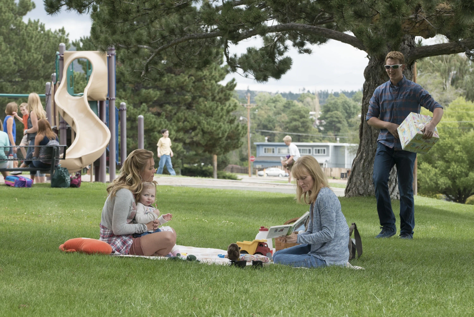 Miles Teller, Rachel Singer, and Natalie Hall in Only the Brave