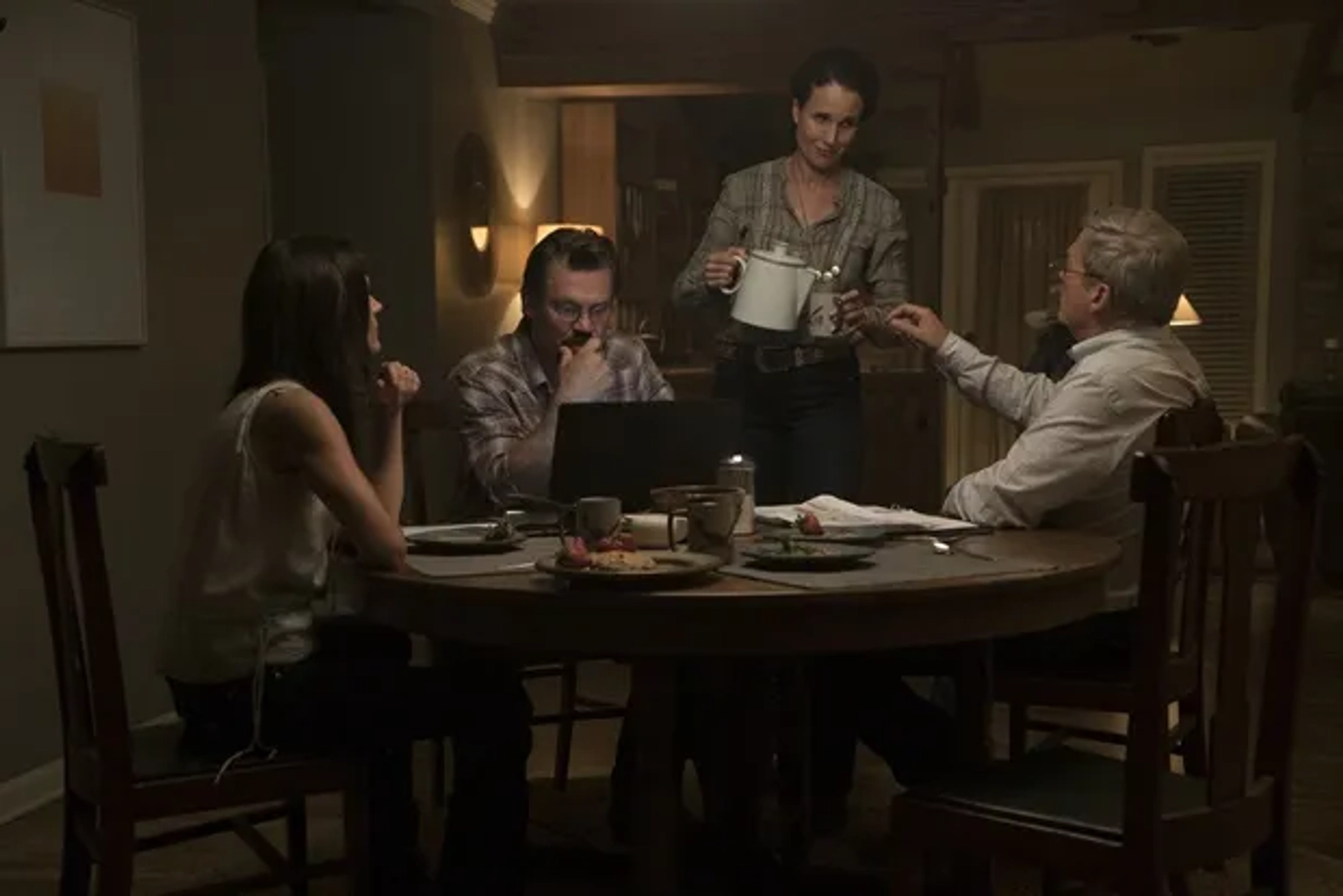 Jennifer Connelly, Jeff Bridges, Andie MacDowell, and Josh Brolin in Only the Brave (2017)