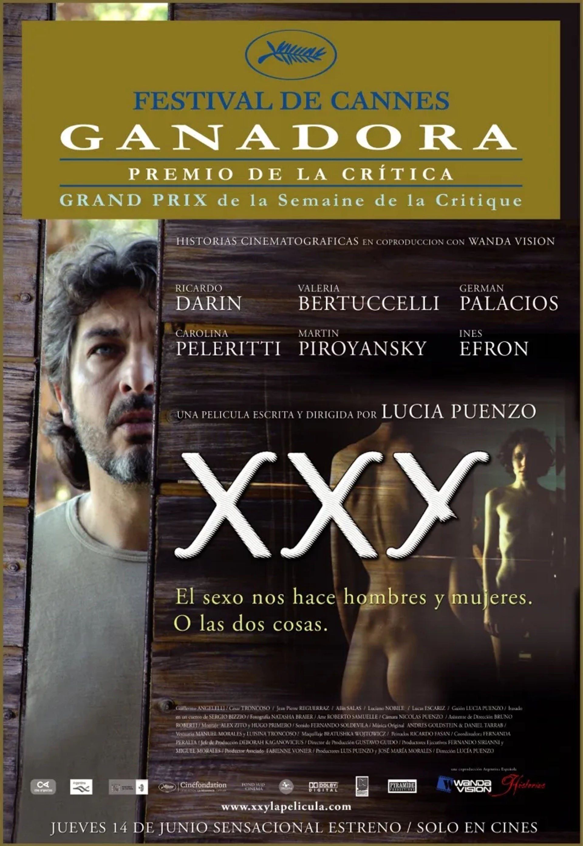 Ricardo Darín and Inés Efron in XXY (2007)
