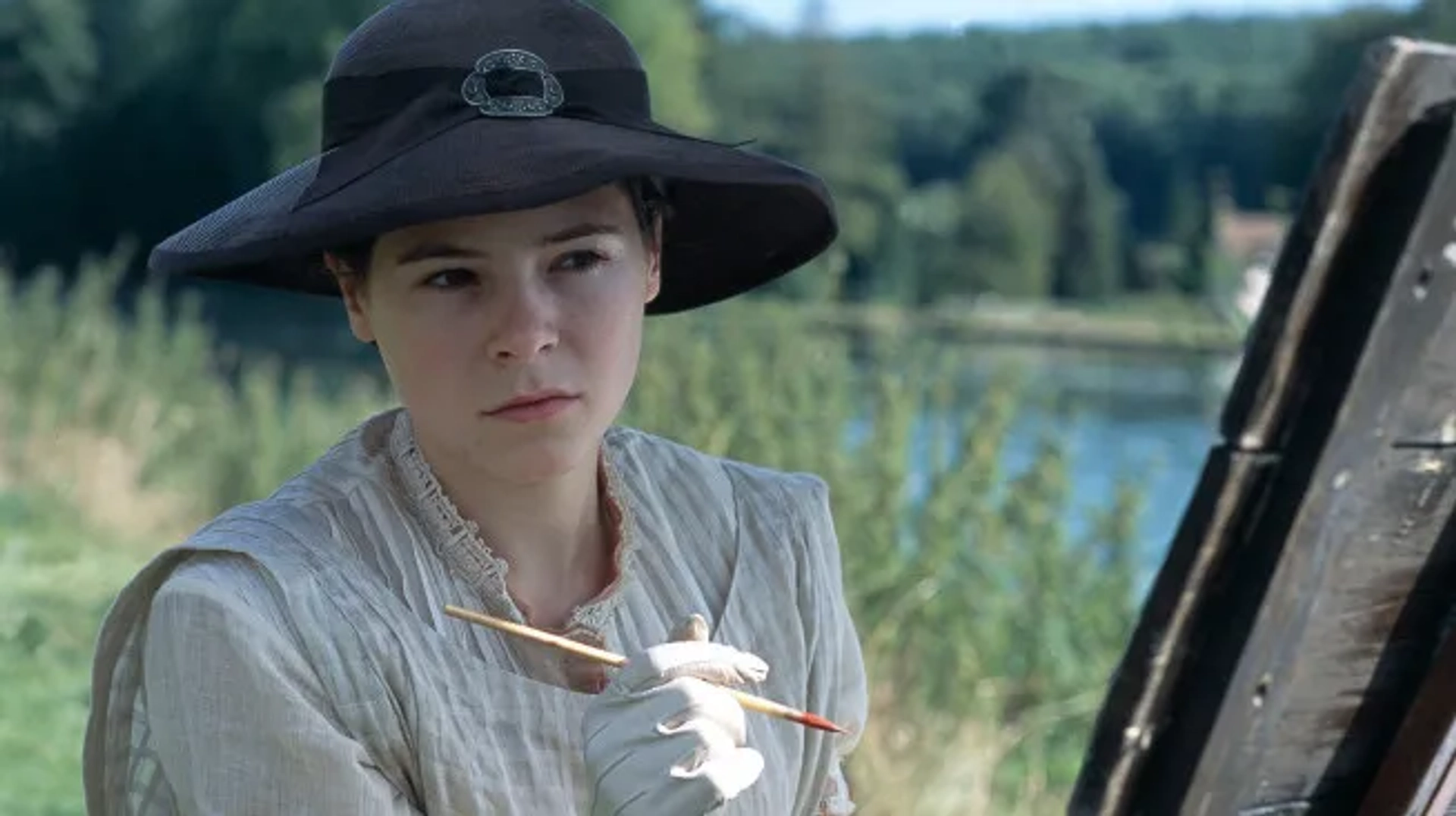 Elaine Cassidy in Fingersmith (2005)