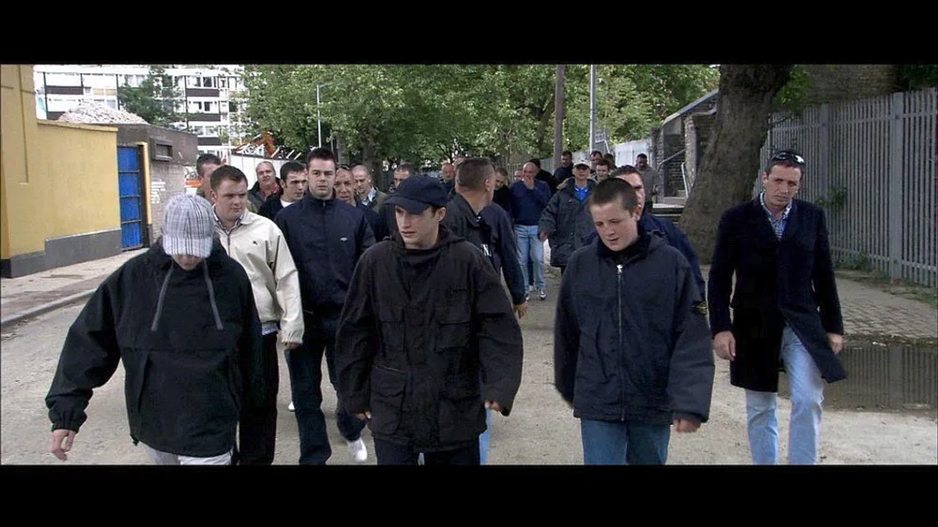 Danny Dyer, Frank Harper, Roland Manookian, Neil Maskell, and Calum MacNab in The Football Factory (2004)