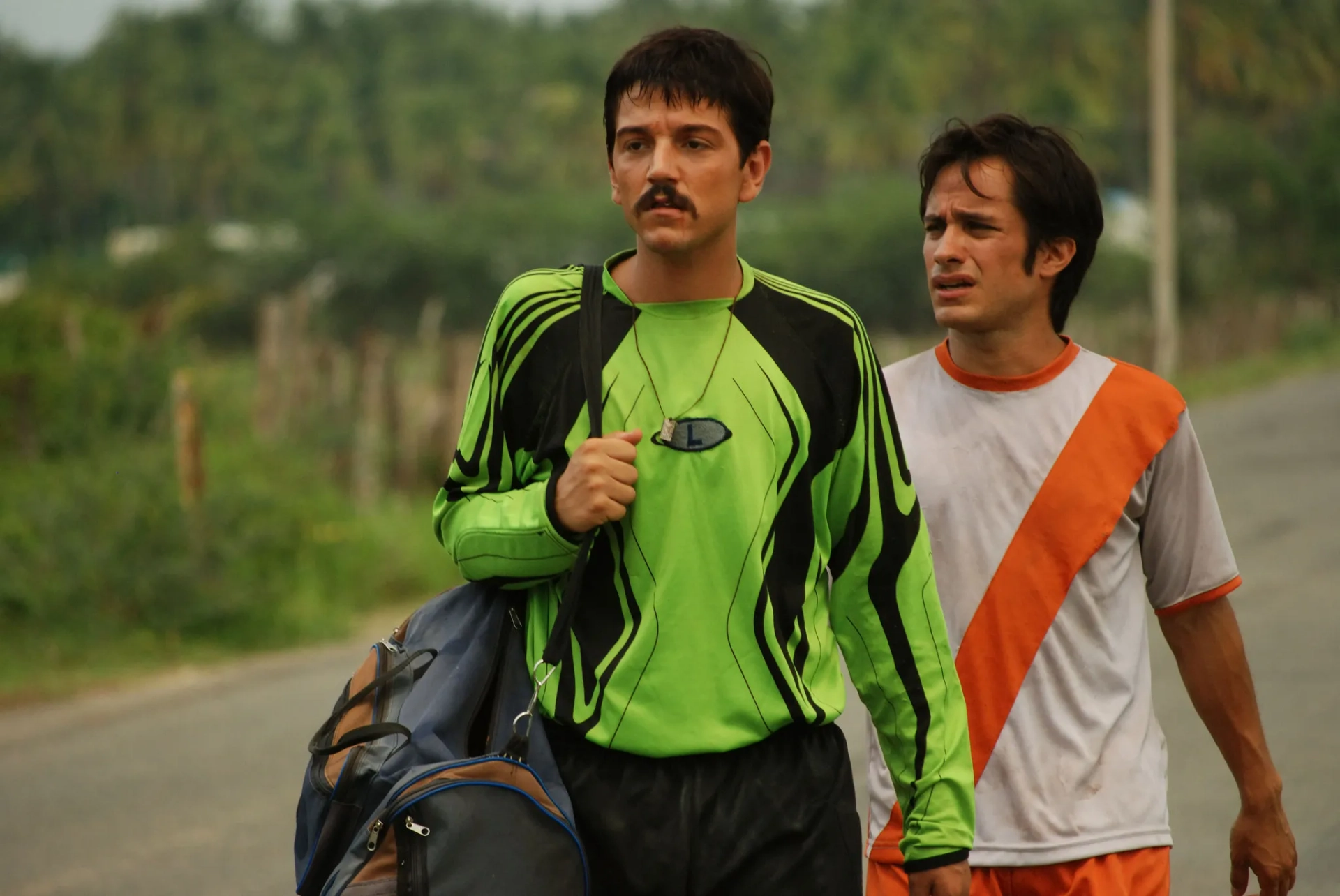 فیلم رودو و کورسی (Rudo y Cursi 2008)