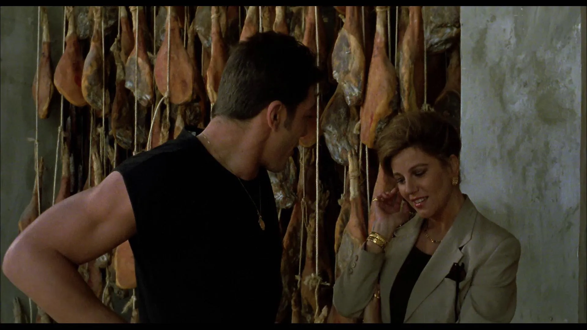 Javier Bardem and Stefania Sandrelli in Jamón, Jamón (1992)