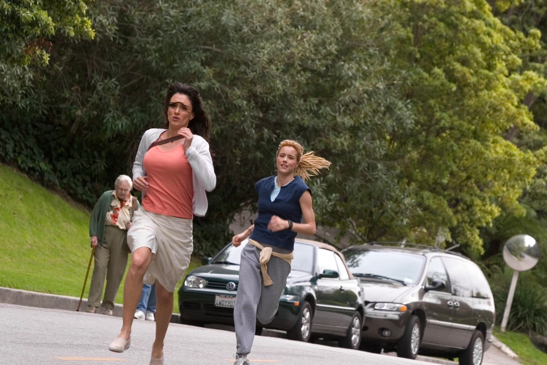 Téa Leoni and Paz Vega in Spanglish (2004)