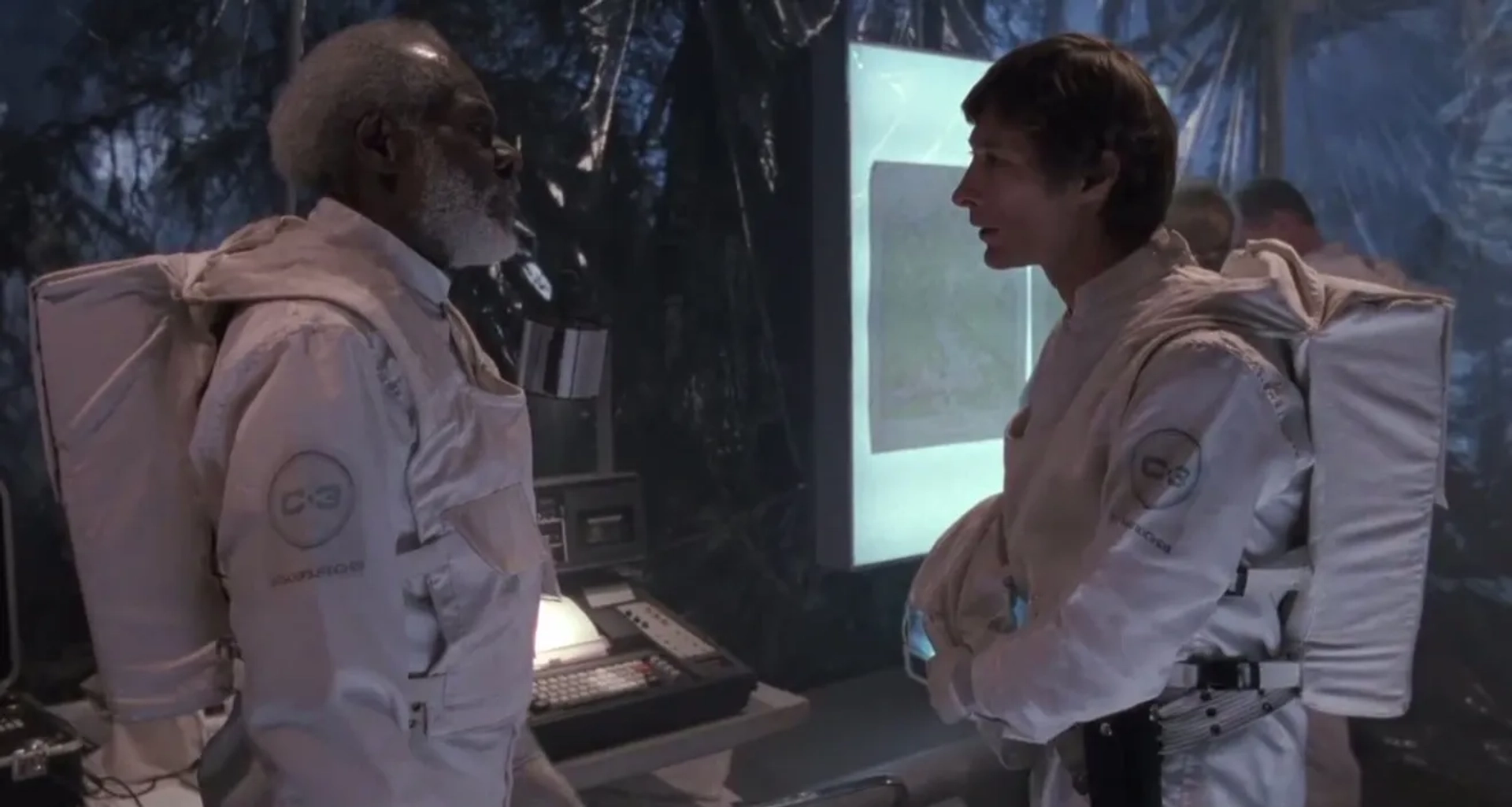 Robert Axelrod and Joe Seneca in The Blob (1988)