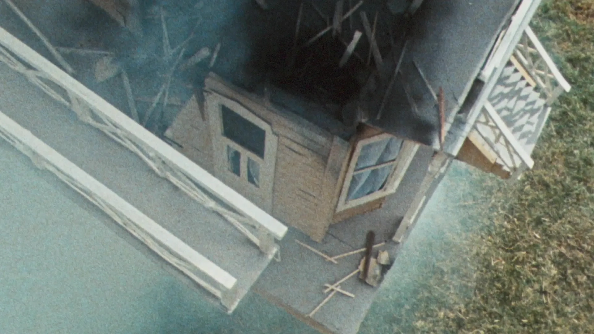 Bad Taste (1987)