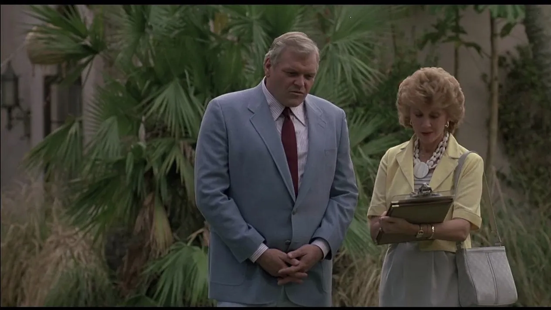 Brian Dennehy and Bette Shoor in Cocoon (1985)