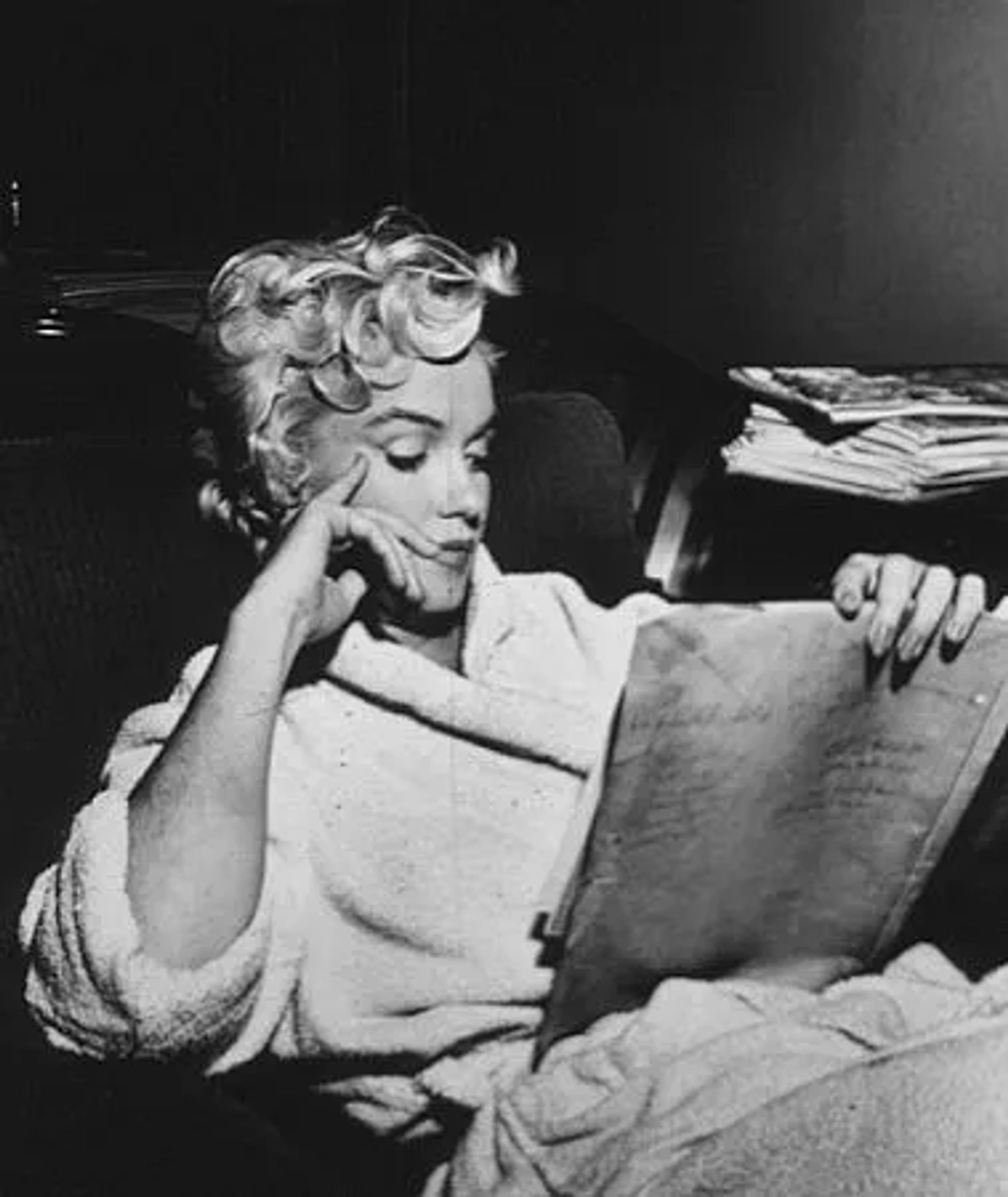 M. Monroe during a break from filming "The Seven Year Itch" © 1954