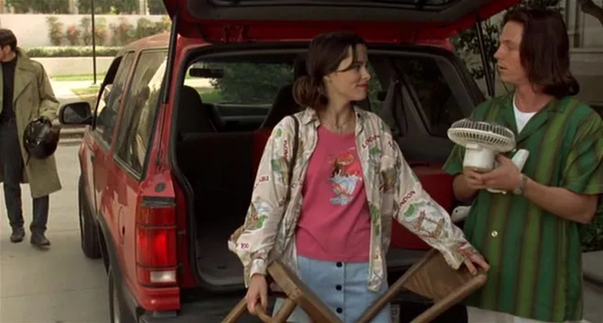 Parker Posey and Jason Wiles in Kicking and Screaming (1995)