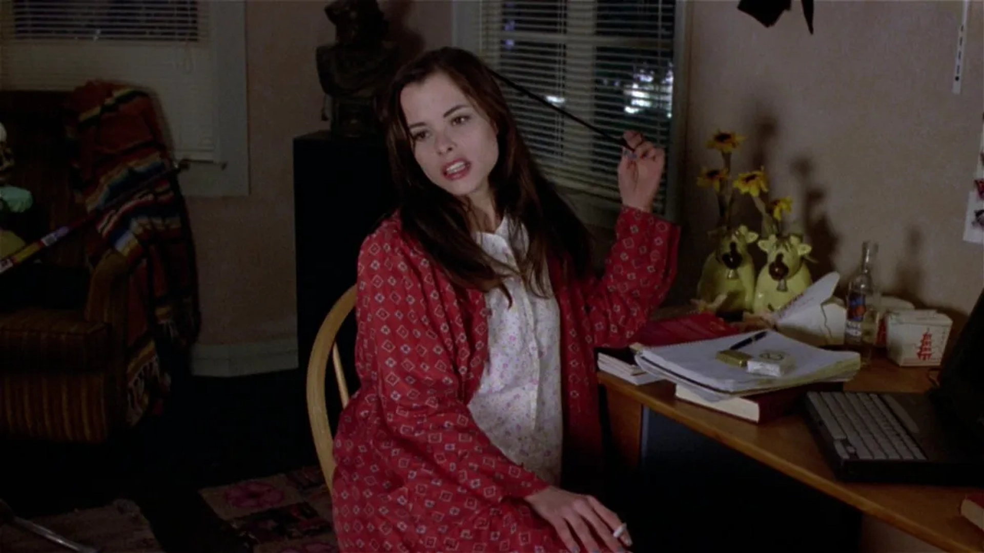 Parker Posey in Kicking and Screaming (1995)