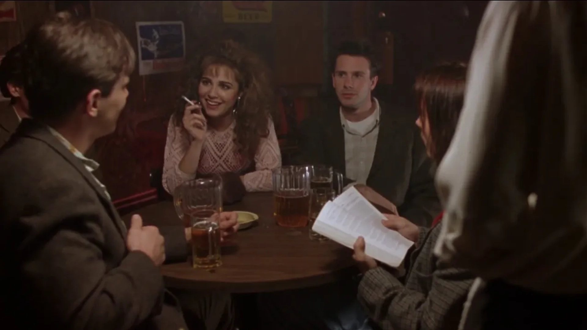 Cara Buono and Josh Hamilton in Kicking and Screaming (1995)