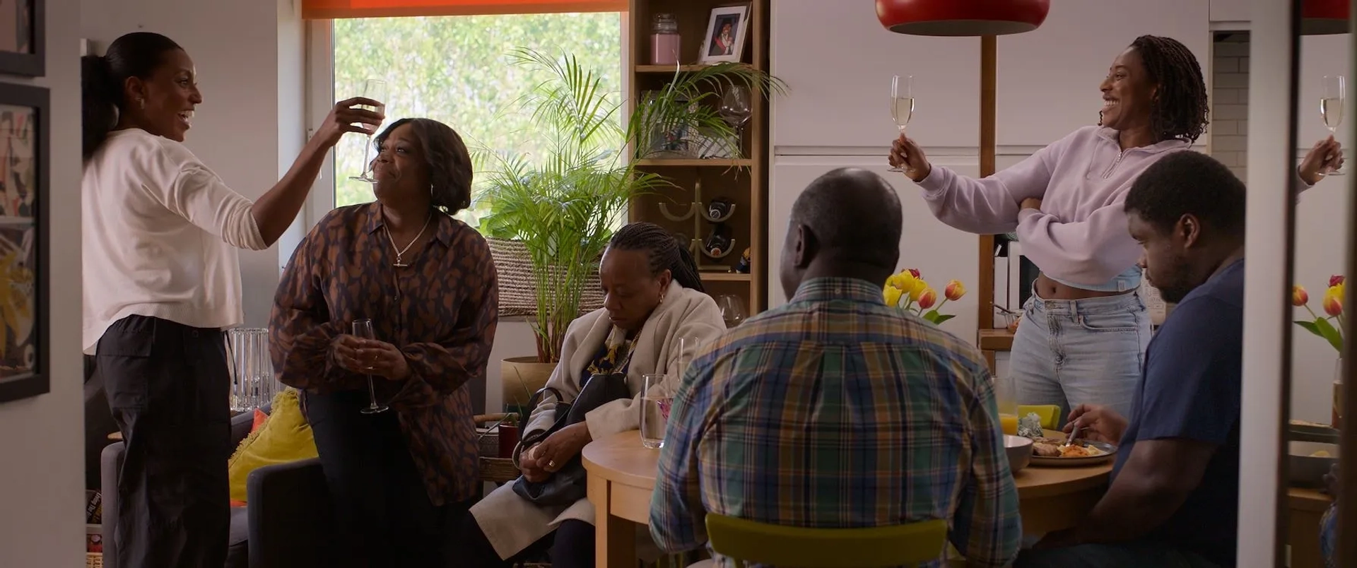 Marianne Jean-Baptiste, Michele Austin, David Webber, Sophia Brown, Tuwaine Barrett, and Ani Nelson in Hard Truths (2024)