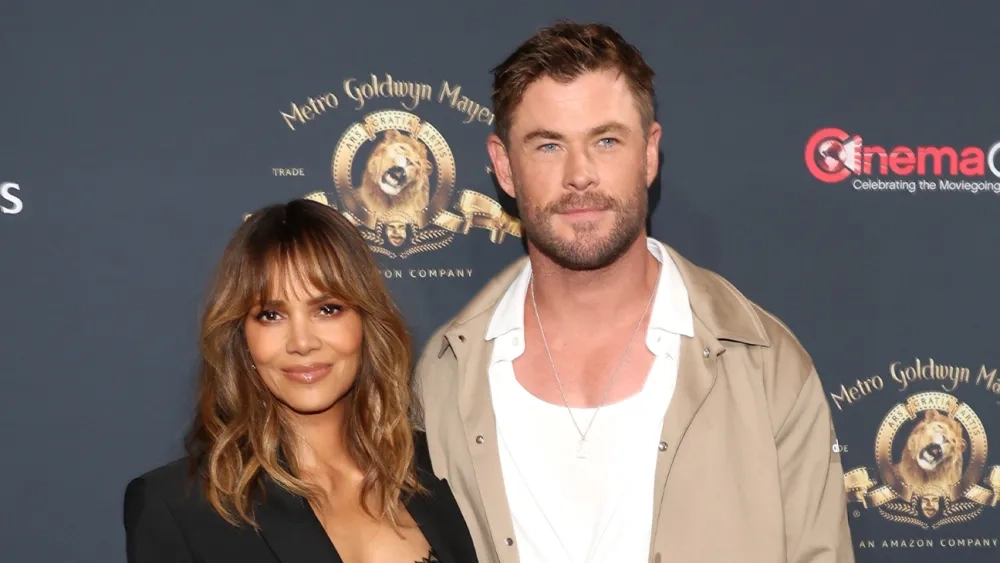 کریس همسورث و  همکاری با هلی بری