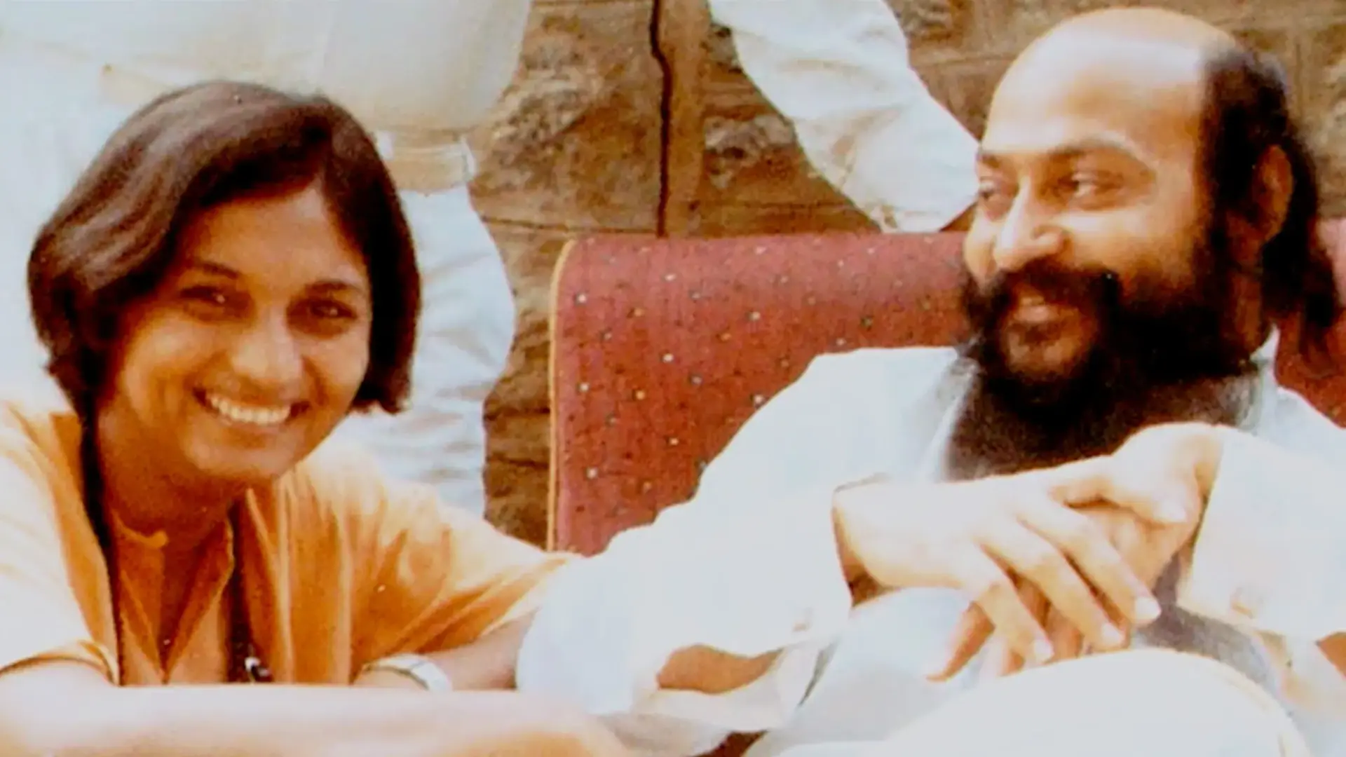 دانلود سریال کشور وحشی وحشی (Wild Wild Country 2018)