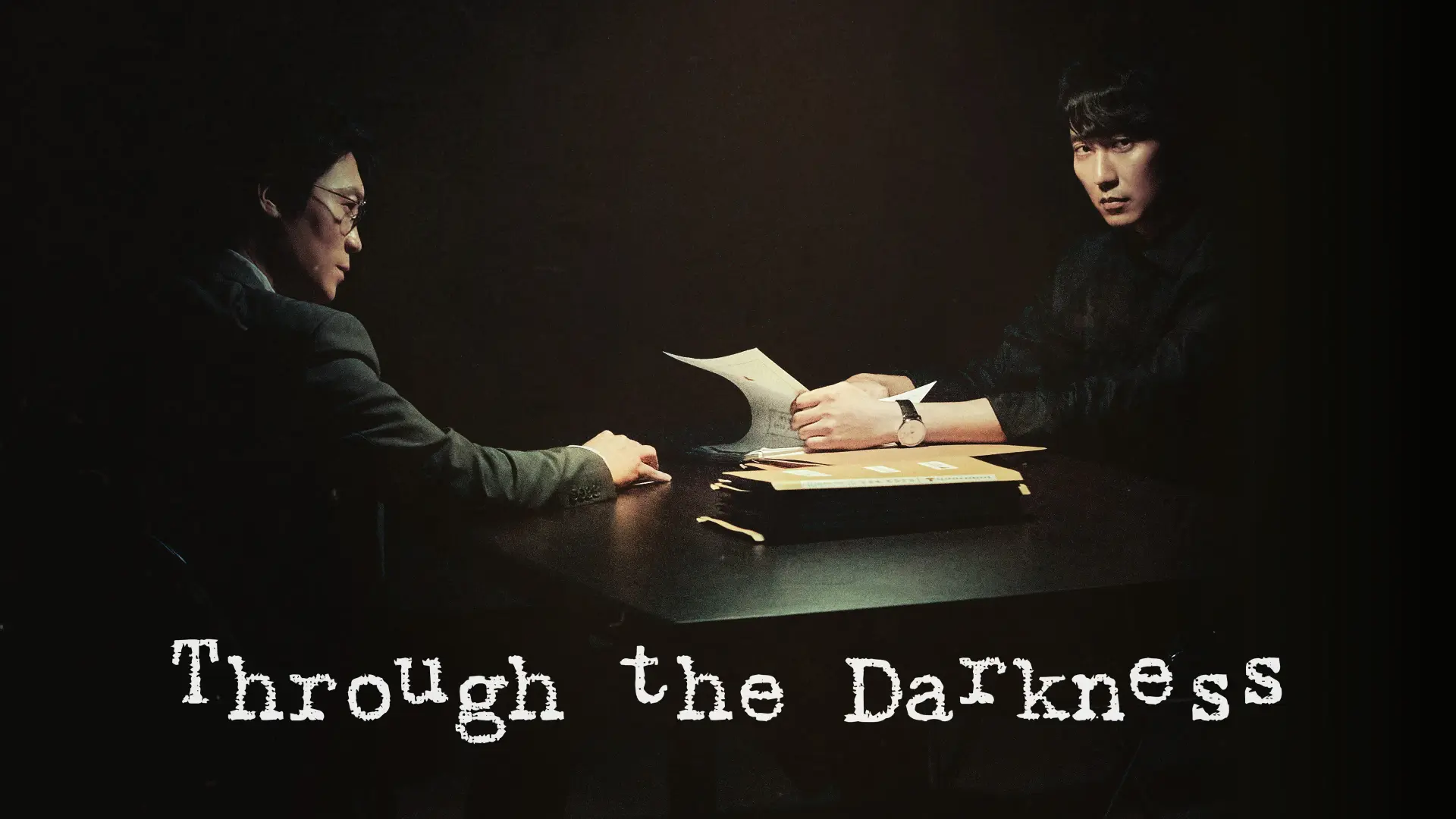 دانلود سریال در میان تاریکی (Through the Darkness 2022)
